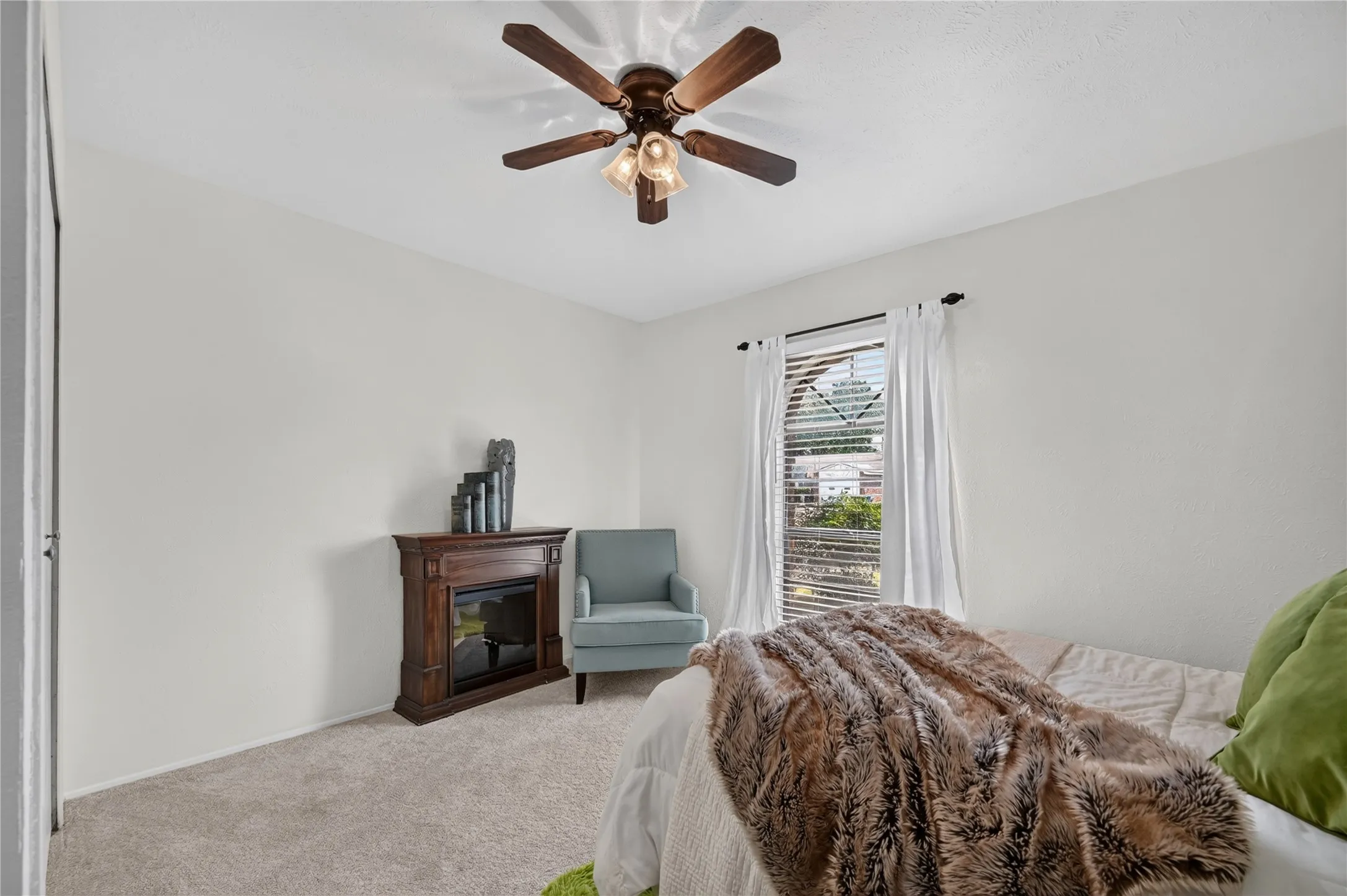 Single Family Residence For Sale in Collin County , 517 Hanover Drive, Allen, Texas 75002, 3 Bedroom, 2 Bathroom, 1 Garage spaces, 1,426 Sqft, built in 1977, mls#21352466, Real Estate Agent in Allen, Homes For Sale in Collin county, Homes For Sale in Allen, Realtor in Allen Texas, Real Estate Brokerage Independent Realty Texas, Luminita Cordes Realtor