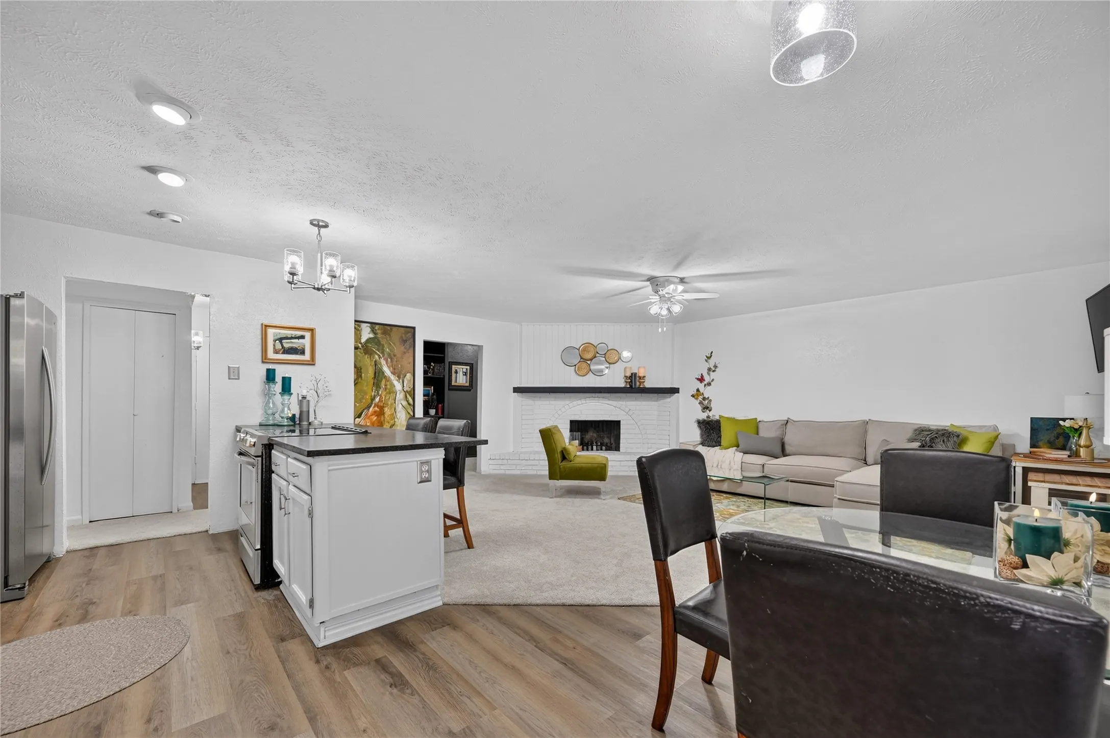 Single Family Residence For Sale in Collin County , 517 Hanover Drive, Allen, Texas 75002, 3 Bedroom, 2 Bathroom, 1 Garage spaces, 1,426 Sqft, built in 1977, mls#21352466, Real Estate Agent in Allen, Homes For Sale in Collin county, Homes For Sale in Allen, Realtor in Allen Texas, Real Estate Brokerage Independent Realty Texas, Luminita Cordes Realtor