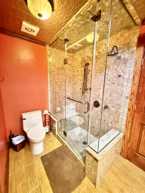 Single Family Residence For Sale in Henderson County , 1608 FM 1616, Athens, Texas 75751, 3 Bedroom, 3 Bathroom, Garage spaces, 3,345 Sqft, built in 1971, mls#21354544, Real Estate Agent in Athens, Homes For Sale in Henderson county, Homes For Sale in Athens, Realtor in Athens Texas, Real Estate Brokerage Independent Realty Texas, Luminita Cordes Realtor
