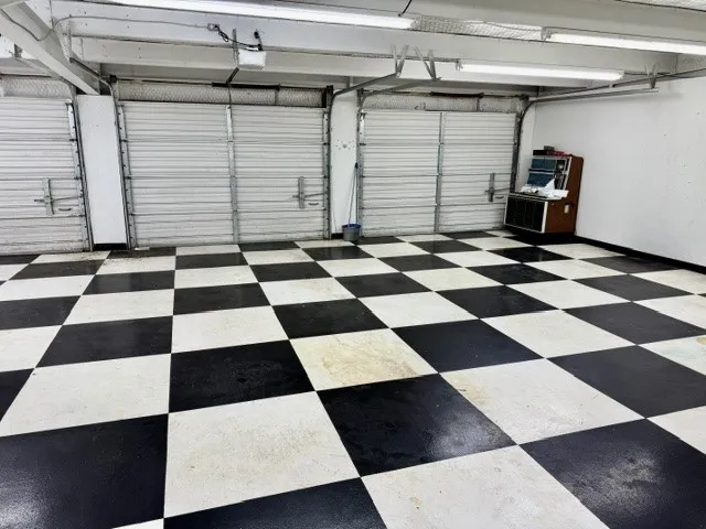 Single Family Residence For Sale in Henderson County , 1608 FM 1616, Athens, Texas 75751, 3 Bedroom, 3 Bathroom, Garage spaces, 3,345 Sqft, built in 1971, mls#21354544, Real Estate Agent in Athens, Homes For Sale in Henderson county, Homes For Sale in Athens, Realtor in Athens Texas, Real Estate Brokerage Independent Realty Texas, Luminita Cordes Realtor