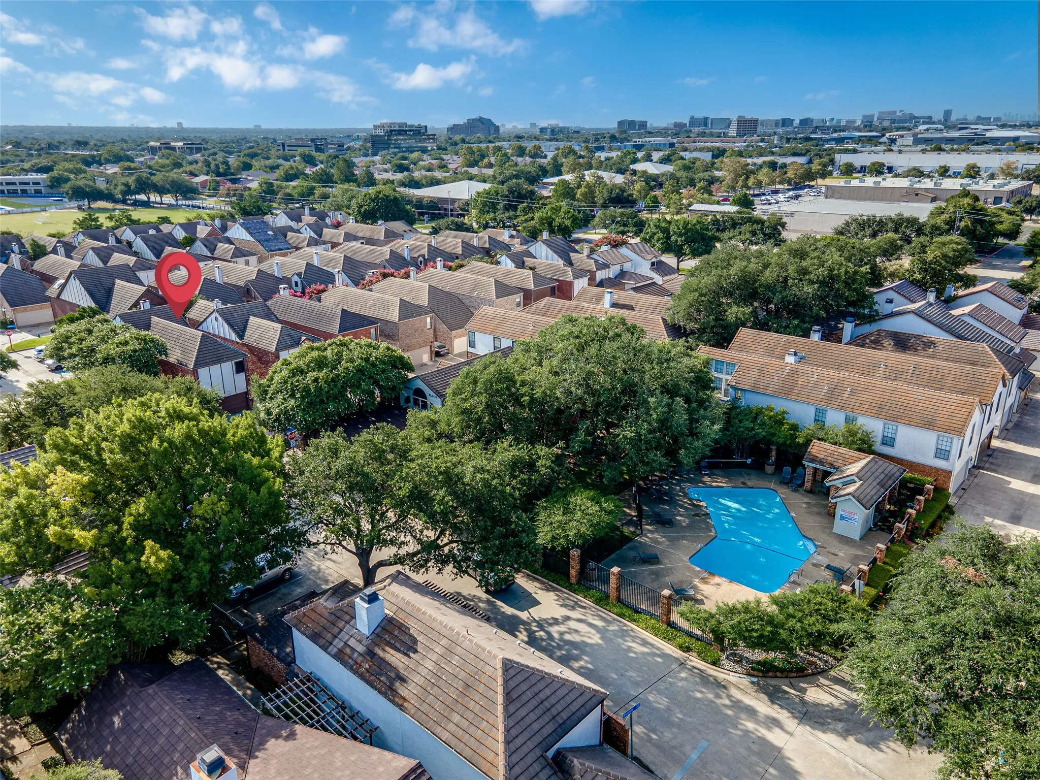 Proximity to pool