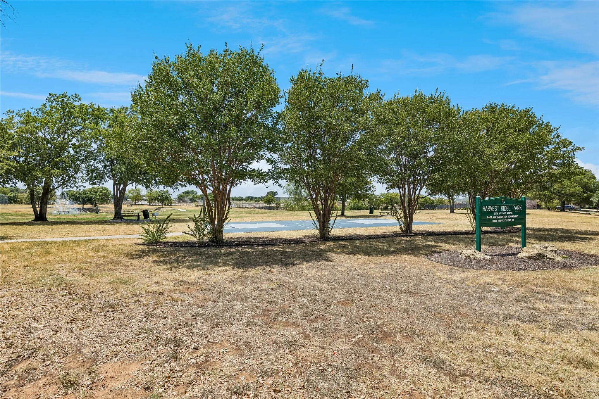 Single Family Residence For Sale in Tarrant County , 13220 Ridgepointe, Fort Worth, Texas 76244, 3 Bedroom, 2 Bathroom, 2 Garage spaces, 1,784 Sqft, built in 2002, mls#21353705, Real Estate Agent in Fort Worth, Homes For Sale in Tarrant county, Homes For Sale in Fort Worth, Realtor in Fort Worth Texas, Real Estate Brokerage Independent Realty Texas, Luminita Cordes Realtor