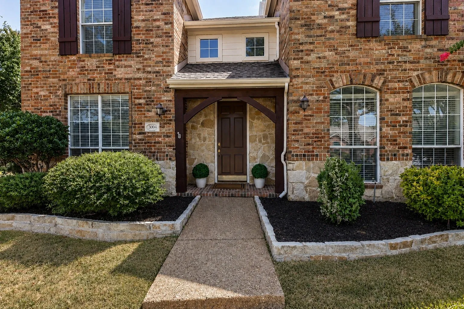 Single Family Residence For Sale in Collin County , 3004 Austin Drive, Plano, Texas 75025, 5 Bedroom, 4 Bathroom, 2 Garage spaces, 3,306 Sqft, built in 1999, mls#21354533, Real Estate Agent in Plano, Homes For Sale in Collin county, Homes For Sale in Plano, Realtor in Plano Texas, Real Estate Brokerage Independent Realty Texas, Luminita Cordes Realtor