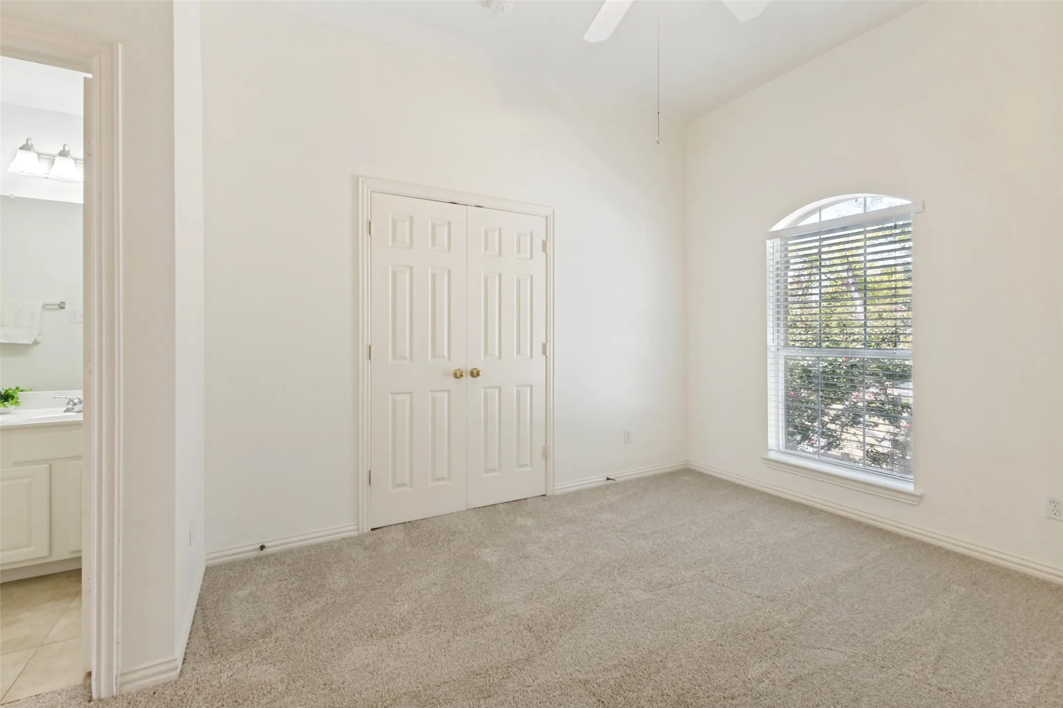 Single Family Residence For Sale in Collin County , 3004 Austin Drive, Plano, Texas 75025, 5 Bedroom, 4 Bathroom, 2 Garage spaces, 3,306 Sqft, built in 1999, mls#21354533, Real Estate Agent in Plano, Homes For Sale in Collin county, Homes For Sale in Plano, Realtor in Plano Texas, Real Estate Brokerage Independent Realty Texas, Luminita Cordes Realtor