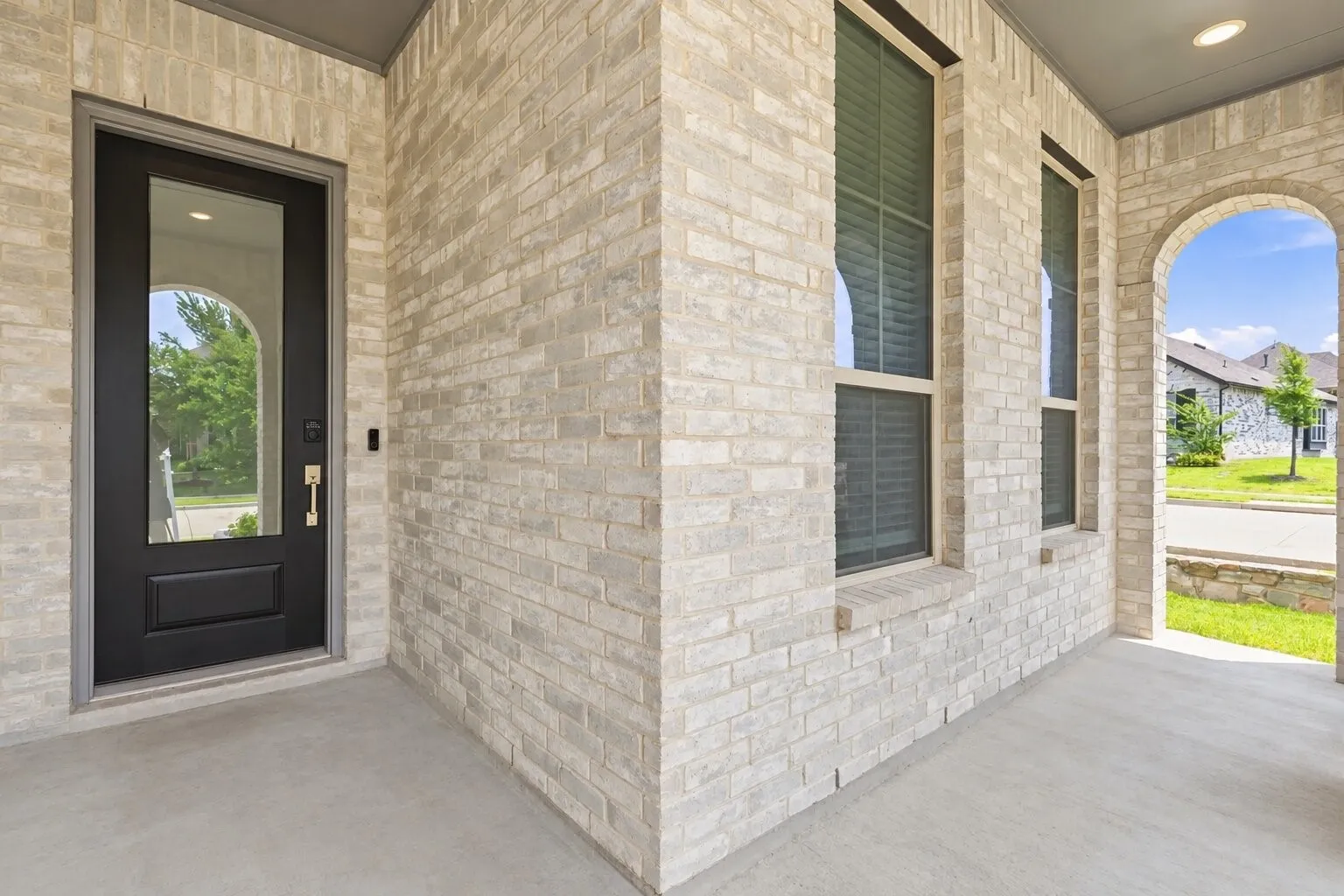 Single Family Residence For Sale in Kaufman County , 2410 Doncaster Drive, Forney, Texas 75126, 4 Bedroom, 4 Bathroom, Garage spaces, 3,188 Sqft, built in 2022, mls#21354534, Real Estate Agent in Forney, Homes For Sale in Kaufman county, Homes For Sale in Forney, Realtor in Forney Texas, Real Estate Brokerage Independent Realty Texas, Luminita Cordes Realtor