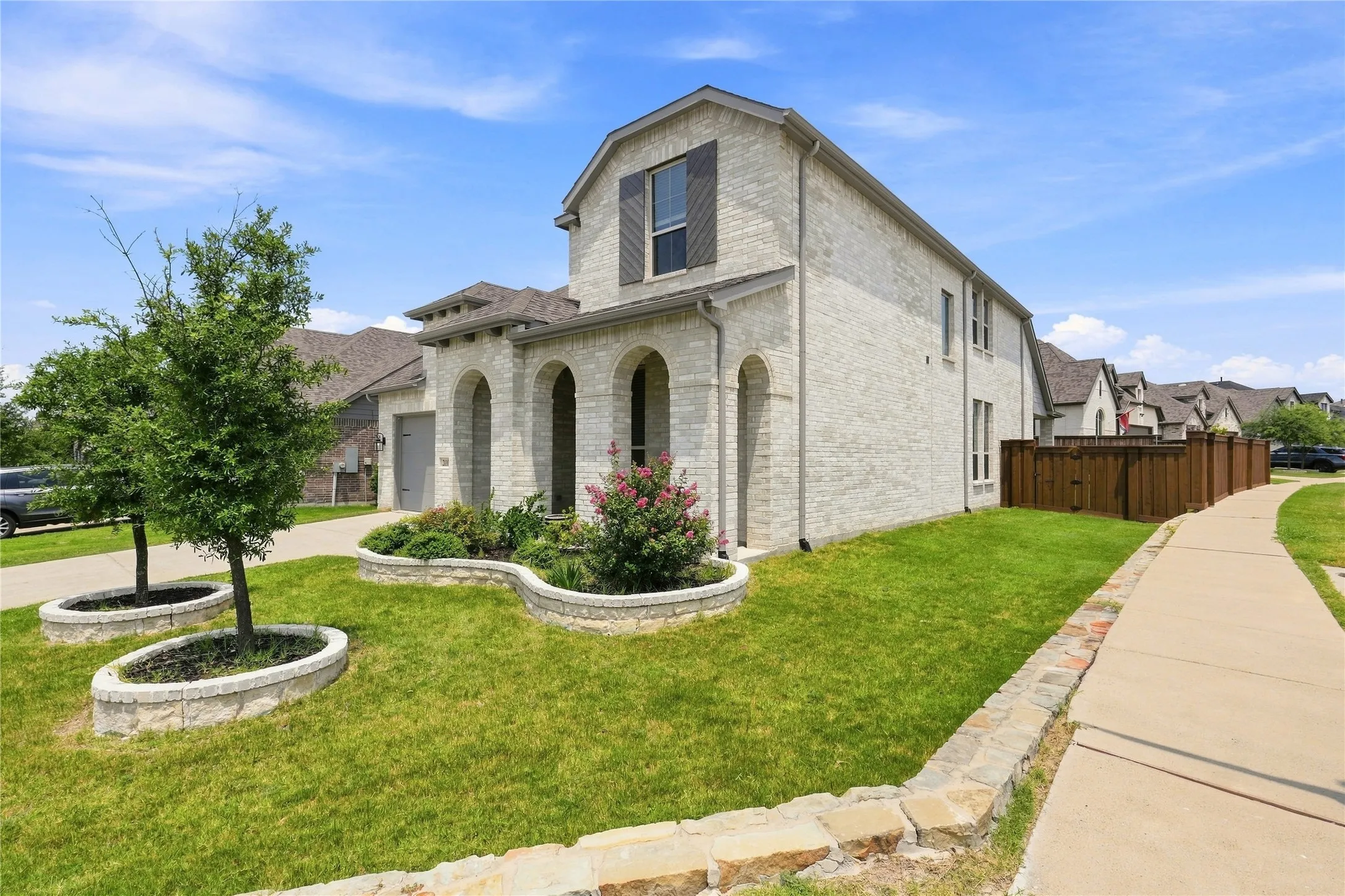 Single Family Residence For Sale in Kaufman County , 2410 Doncaster Drive, Forney, Texas 75126, 4 Bedroom, 4 Bathroom, Garage spaces, 3,188 Sqft, built in 2022, mls#21354534, Real Estate Agent in Forney, Homes For Sale in Kaufman county, Homes For Sale in Forney, Realtor in Forney Texas, Real Estate Brokerage Independent Realty Texas, Luminita Cordes Realtor