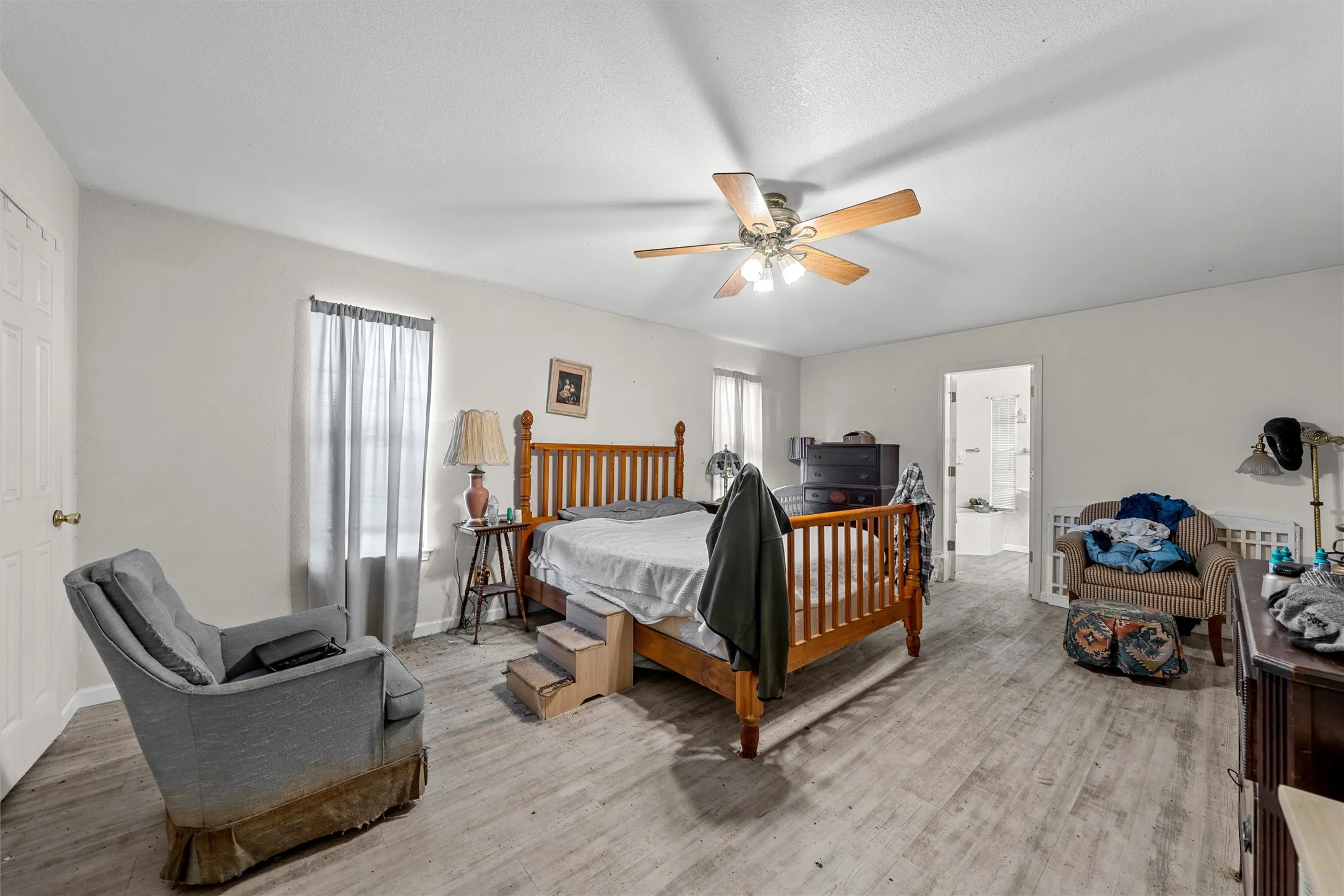 Primary bedroom