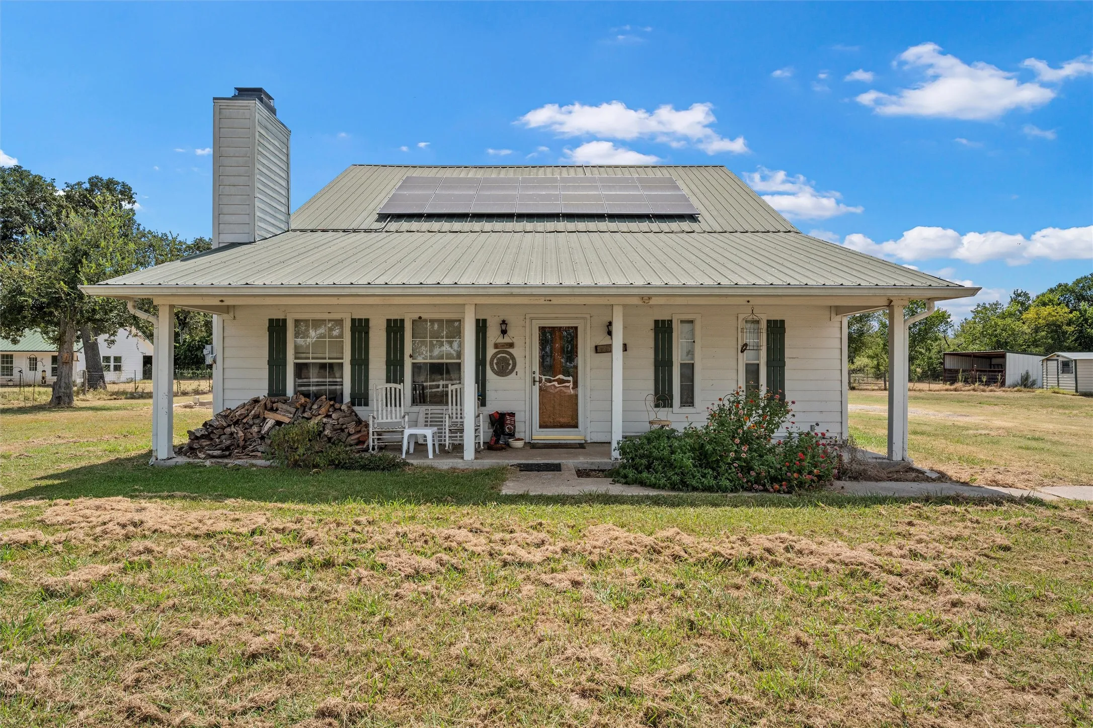 Single Family Residence For Sale in Falls County , 353 County Road 176, Marlin, Texas 76661, 3 Bedroom, 3 Bathroom, Garage spaces, 2,538 Sqft, built in 1999, mls#21354271, Real Estate Agent in Marlin, Homes For Sale in Falls county, Homes For Sale in Marlin, Realtor in Marlin Texas, Real Estate Brokerage Independent Realty Texas, Luminita Cordes Realtor