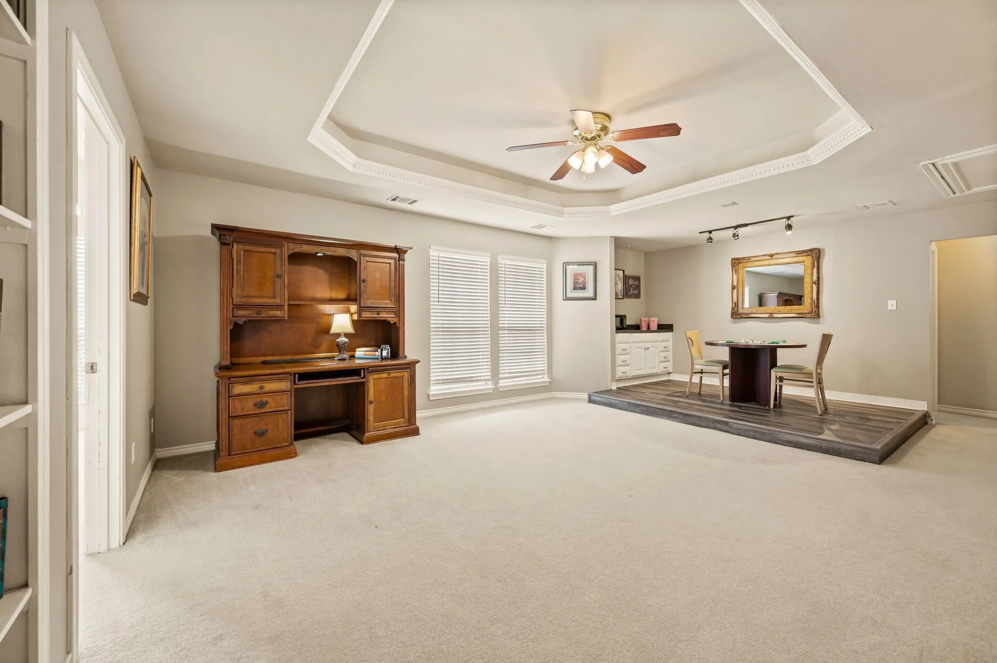 Single Family Residence For Sale in Tarrant County , 1603 Fairfax Drive, Mansfield, Texas 76063, 5 Bedroom, 4 Bathroom, 2 Garage spaces, 3,484 Sqft, built in 1998, mls#21354074, Real Estate Agent in Mansfield, Homes For Sale in Tarrant county, Homes For Sale in Mansfield, Realtor in Mansfield Texas, Real Estate Brokerage Independent Realty Texas, Luminita Cordes Realtor