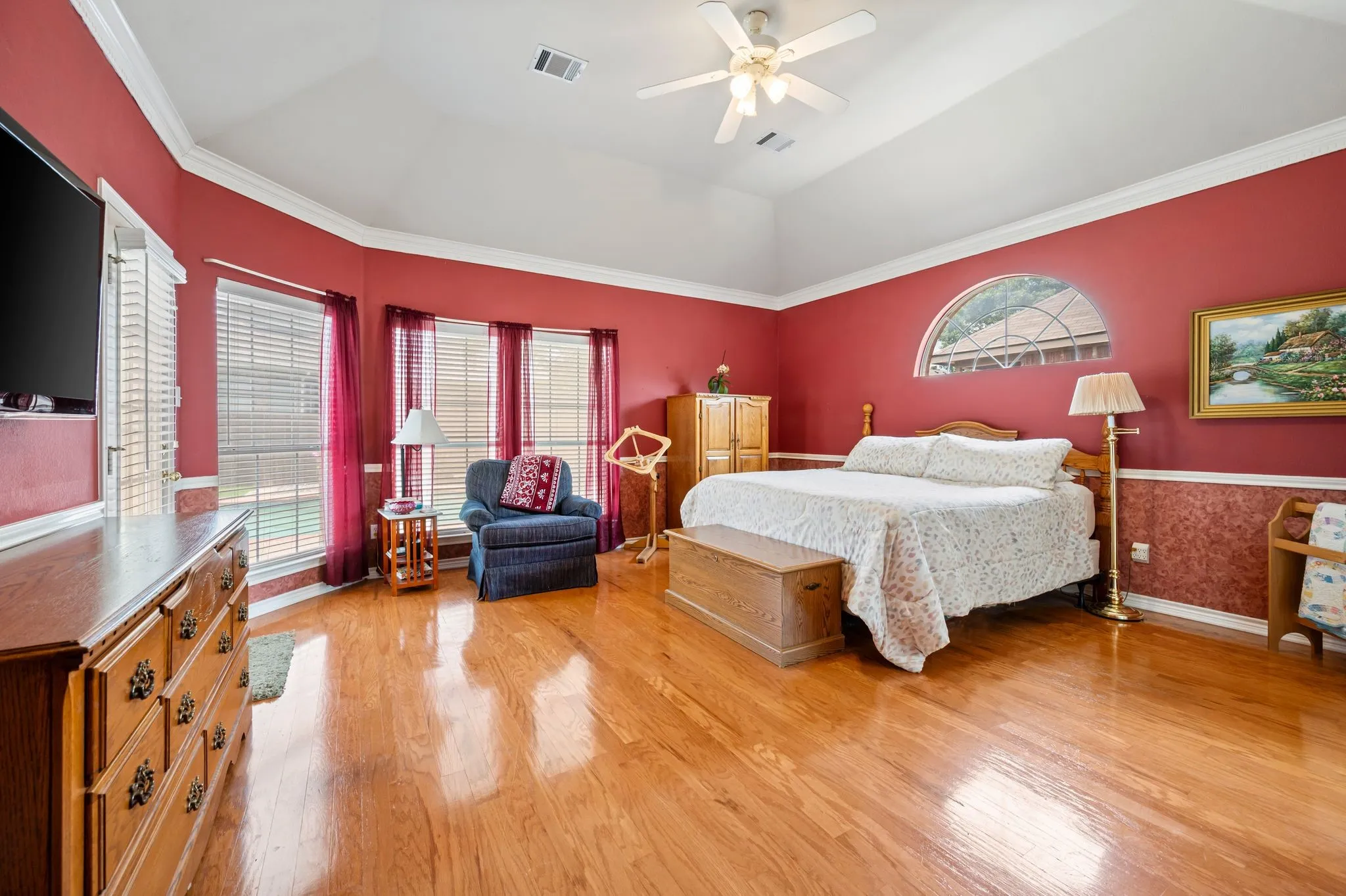 Single Family Residence For Sale in Tarrant County , 1603 Fairfax Drive, Mansfield, Texas 76063, 5 Bedroom, 4 Bathroom, 2 Garage spaces, 3,484 Sqft, built in 1998, mls#21354074, Real Estate Agent in Mansfield, Homes For Sale in Tarrant county, Homes For Sale in Mansfield, Realtor in Mansfield Texas, Real Estate Brokerage Independent Realty Texas, Luminita Cordes Realtor