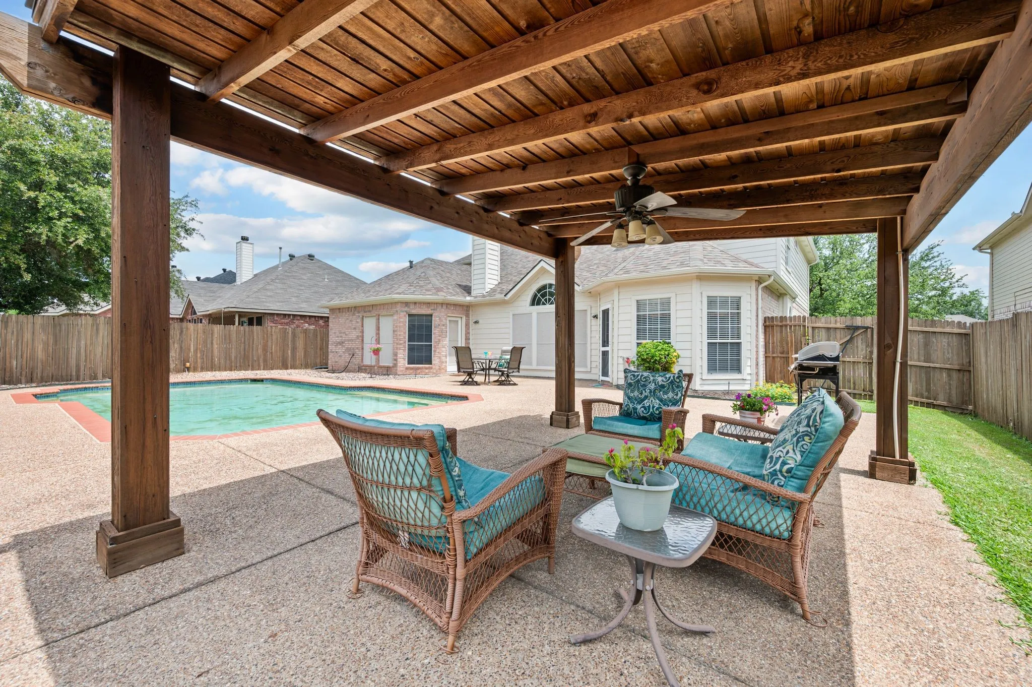 Single Family Residence For Sale in Tarrant County , 1603 Fairfax Drive, Mansfield, Texas 76063, 5 Bedroom, 4 Bathroom, 2 Garage spaces, 3,484 Sqft, built in 1998, mls#21354074, Real Estate Agent in Mansfield, Homes For Sale in Tarrant county, Homes For Sale in Mansfield, Realtor in Mansfield Texas, Real Estate Brokerage Independent Realty Texas, Luminita Cordes Realtor