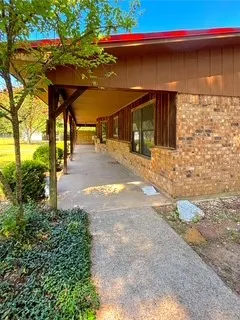 Single Family Residence For Sale in Henderson County , 11524 Sunrise Street, Brownsboro, Texas 75756, 3 Bedroom, 2 Bathroom, Garage spaces, 1,653 Sqft, built in 1985, Price $295,000, mls#21354553, Real Estate Agent in Brownsboro, Homes For Sale in Henderson county, Homes For Sale in Brownsboro, Realtor in Brownsboro Texas, Real Estate Brokerage Independent Realty Texas, Luminita Cordes Realtor