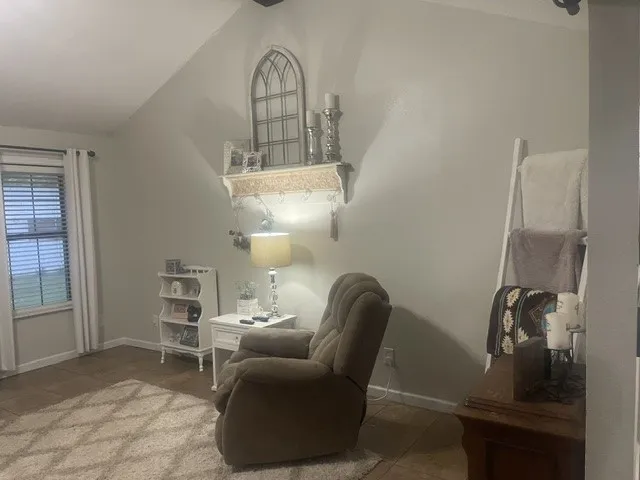 Single Family Residence For Sale in Henderson County , 11524 Sunrise Street, Brownsboro, Texas 75756, 3 Bedroom, 2 Bathroom, Garage spaces, 1,653 Sqft, built in 1985, Price $295,000, mls#21354553, Real Estate Agent in Brownsboro, Homes For Sale in Henderson county, Homes For Sale in Brownsboro, Realtor in Brownsboro Texas, Real Estate Brokerage Independent Realty Texas, Luminita Cordes Realtor