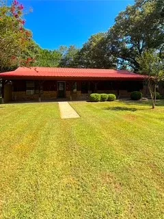 Single Family Residence For Sale in Henderson County , 11524 Sunrise Street, Brownsboro, Texas 75756, 3 Bedroom, 2 Bathroom, Garage spaces, 1,653 Sqft, built in 1985, Price $295,000, mls#21354553, Real Estate Agent in Brownsboro, Homes For Sale in Henderson county, Homes For Sale in Brownsboro, Realtor in Brownsboro Texas, Real Estate Brokerage Independent Realty Texas, Luminita Cordes Realtor