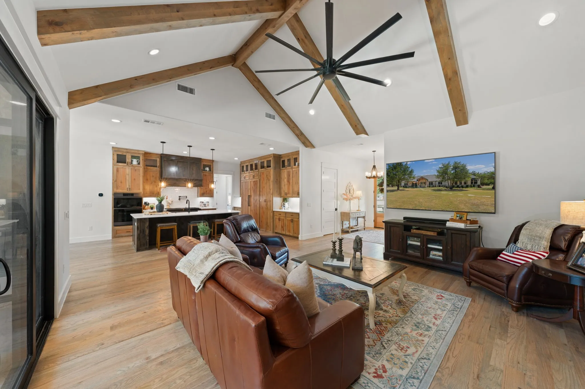 Single Family Residence For Sale in Collin County , 421 White Oak Circle, Anna, Texas 75409, 4 Bedroom, 5 Bathroom, 6 Garage spaces, 2,700 Sqft, built in 2023, mls#21354549, Real Estate Agent in Anna, Homes For Sale in Collin county, Homes For Sale in Anna, Realtor in Anna Texas, Real Estate Brokerage Independent Realty Texas, Luminita Cordes Realtor