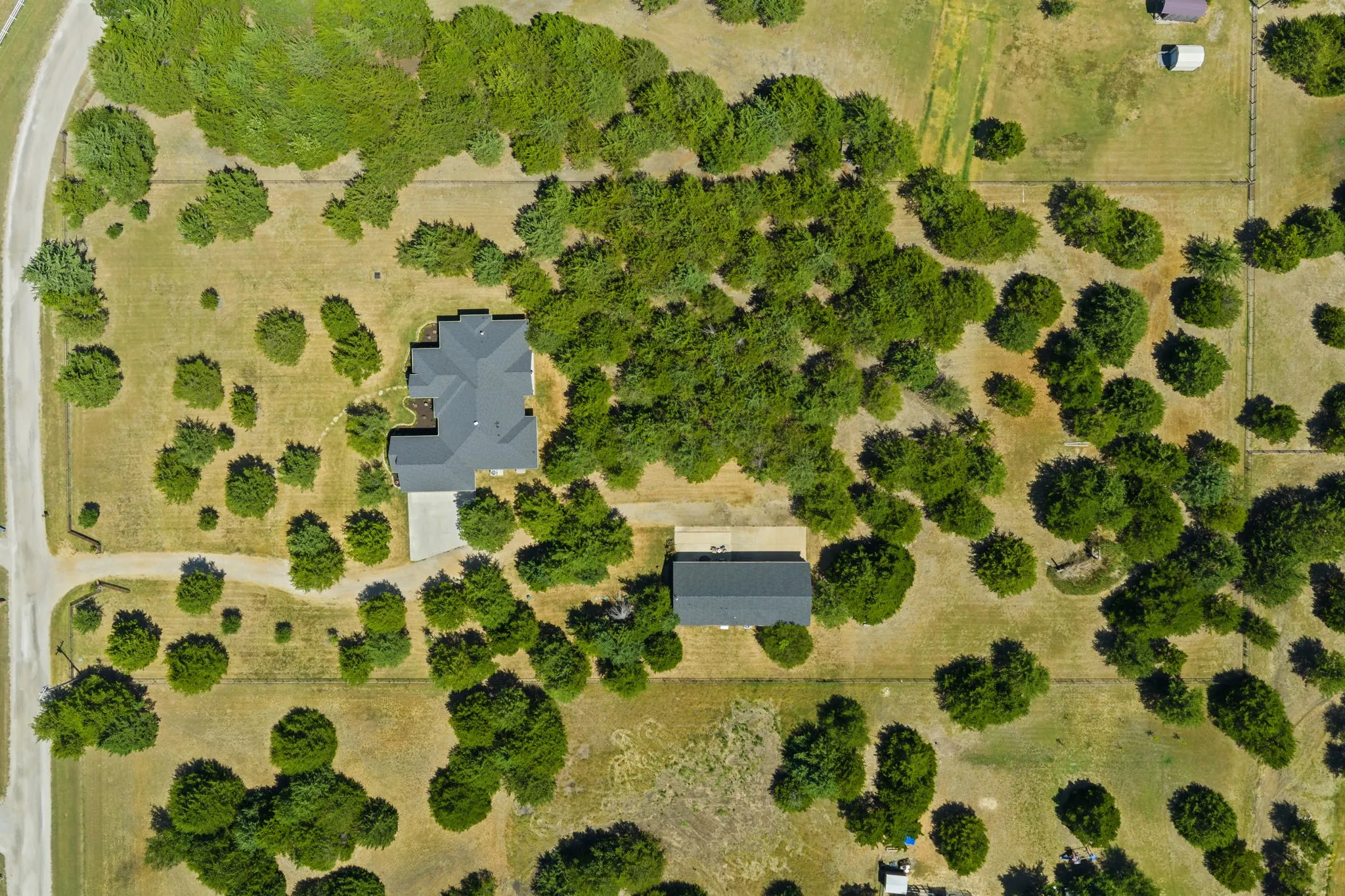 Single Family Residence For Sale in Collin County , 421 White Oak Circle, Anna, Texas 75409, 4 Bedroom, 5 Bathroom, 6 Garage spaces, 2,700 Sqft, built in 2023, mls#21354549, Real Estate Agent in Anna, Homes For Sale in Collin county, Homes For Sale in Anna, Realtor in Anna Texas, Real Estate Brokerage Independent Realty Texas, Luminita Cordes Realtor