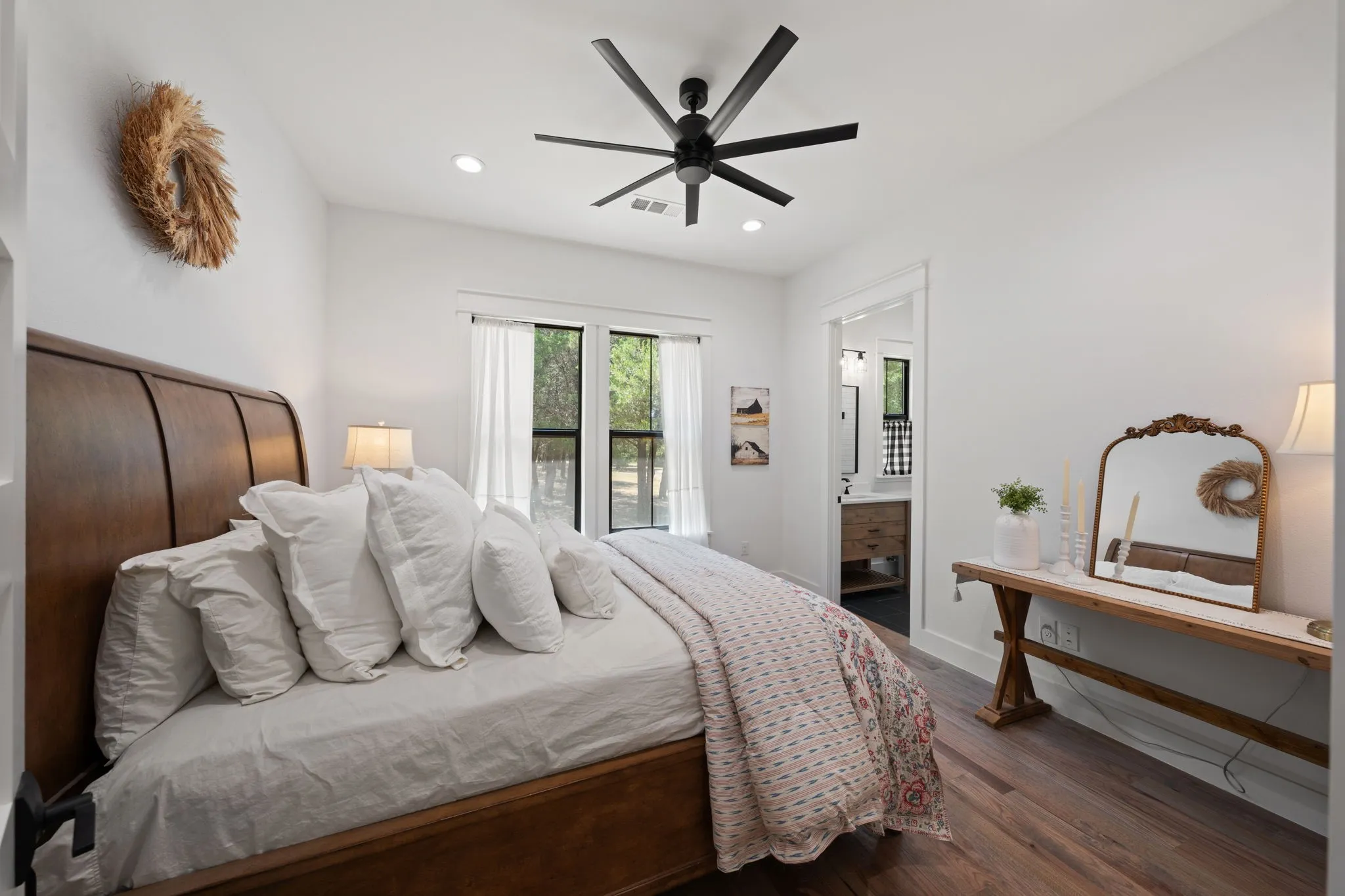 Single Family Residence For Sale in Collin County , 421 White Oak Circle, Anna, Texas 75409, 4 Bedroom, 5 Bathroom, 6 Garage spaces, 2,700 Sqft, built in 2023, mls#21354549, Real Estate Agent in Anna, Homes For Sale in Collin county, Homes For Sale in Anna, Realtor in Anna Texas, Real Estate Brokerage Independent Realty Texas, Luminita Cordes Realtor