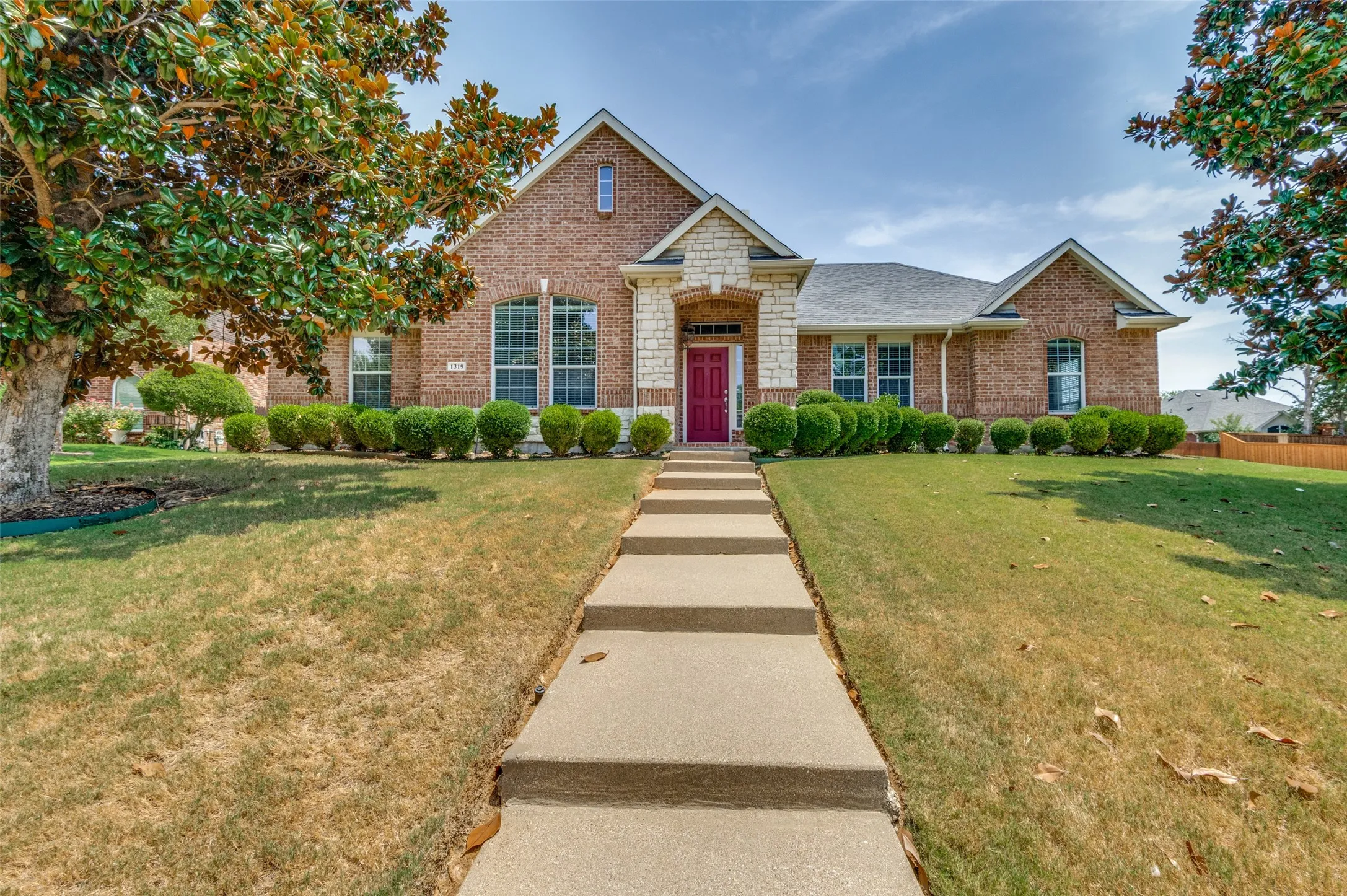 Single Family Residence For Sale in Tarrant County , 1319 Cadbury Lane, Keller, Texas 76248, 4 Bedroom, 2 Bathroom, 2 Garage spaces, 2,390 Sqft, built in 2005, mls#21354514, Real Estate Agent in Keller, Homes For Sale in Tarrant county, Homes For Sale in Keller, Realtor in Keller Texas, Real Estate Brokerage Independent Realty Texas, Luminita Cordes Realtor