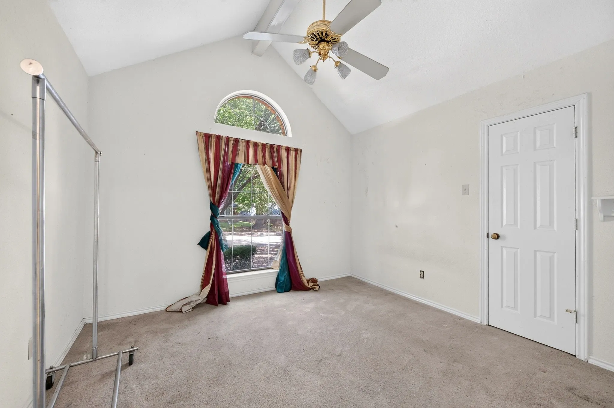Single Family Residence For Sale in Dallas County , 1416 Sagewood Drive, De Soto, Texas 75115, 4 Bedroom, 3 Bathroom, 2 Garage spaces, 2,600 Sqft, built in 1987, mls#21352052, Real Estate Agent in De Soto, Homes For Sale in Dallas county, Homes For Sale in De Soto, Realtor in De Soto Texas, Real Estate Brokerage Independent Realty Texas, Luminita Cordes Realtor