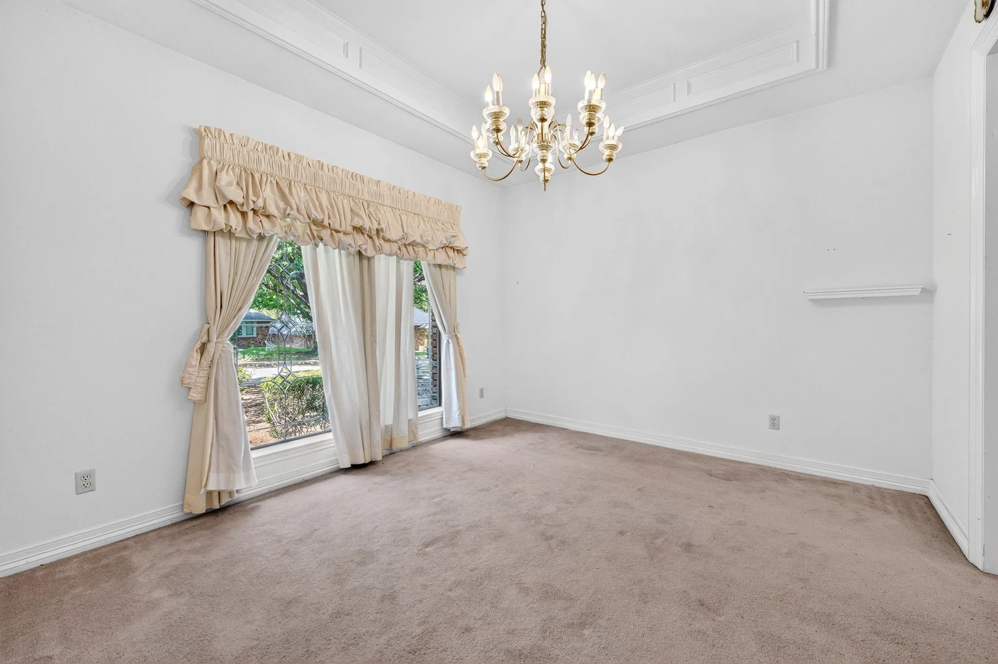 Single Family Residence For Sale in Dallas County , 1416 Sagewood Drive, De Soto, Texas 75115, 4 Bedroom, 3 Bathroom, 2 Garage spaces, 2,600 Sqft, built in 1987, mls#21352052, Real Estate Agent in De Soto, Homes For Sale in Dallas county, Homes For Sale in De Soto, Realtor in De Soto Texas, Real Estate Brokerage Independent Realty Texas, Luminita Cordes Realtor