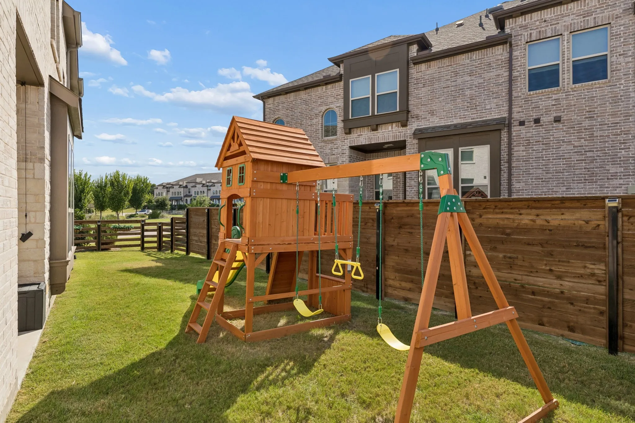 Single Family Residence For Sale in Collin County , 321 Sugarmaple Lane, Mc Kinney, Texas 75071, 3 Bedroom, 3 Bathroom, 2 Garage spaces, 1,827 Sqft, built in 2022, mls#21348115, Real Estate Agent in Mc Kinney, Homes For Sale in Collin county, Homes For Sale in Mc Kinney, Realtor in Mc Kinney Texas, Real Estate Brokerage Independent Realty Texas, Luminita Cordes Realtor