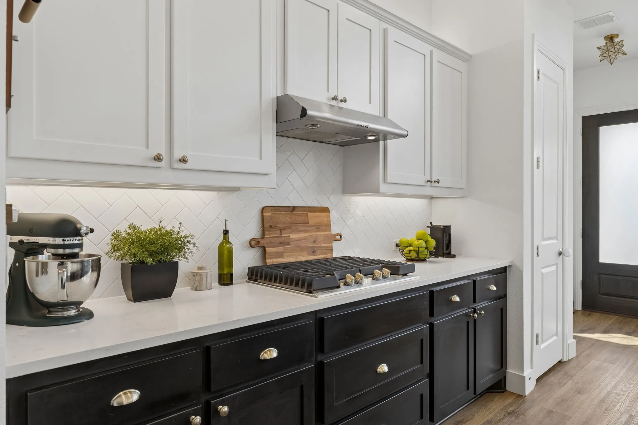 Single Family Residence For Sale in Collin County , 321 Sugarmaple Lane, Mc Kinney, Texas 75071, 3 Bedroom, 3 Bathroom, 2 Garage spaces, 1,827 Sqft, built in 2022, mls#21348115, Real Estate Agent in Mc Kinney, Homes For Sale in Collin county, Homes For Sale in Mc Kinney, Realtor in Mc Kinney Texas, Real Estate Brokerage Independent Realty Texas, Luminita Cordes Realtor