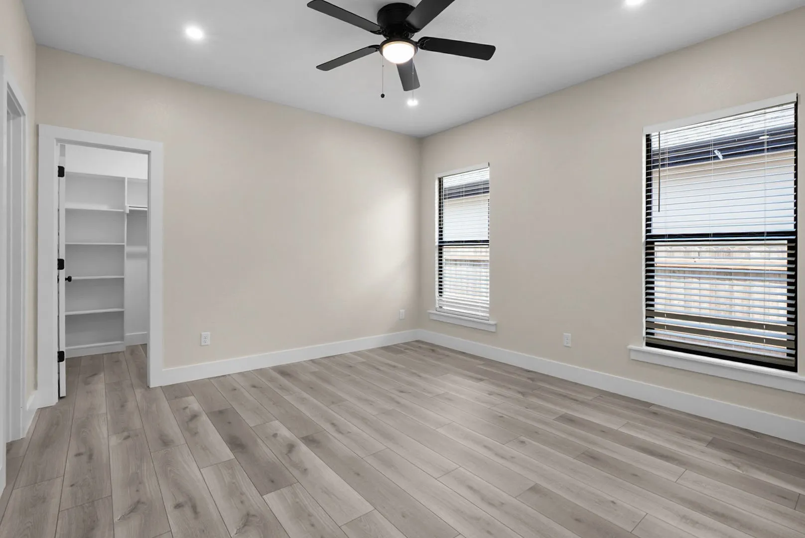 Single Family Residence For Sale in Navarro County , 307 E 13th, Corsicana, Texas 75110, 3 Bedroom, 2 Bathroom, 2 Garage spaces, 1,524 Sqft, built in 2026, mls#21350197, Real Estate Agent in Corsicana, Homes For Sale in Navarro county, Homes For Sale in Corsicana, Realtor in Corsicana Texas, Real Estate Brokerage Independent Realty Texas, Luminita Cordes Realtor