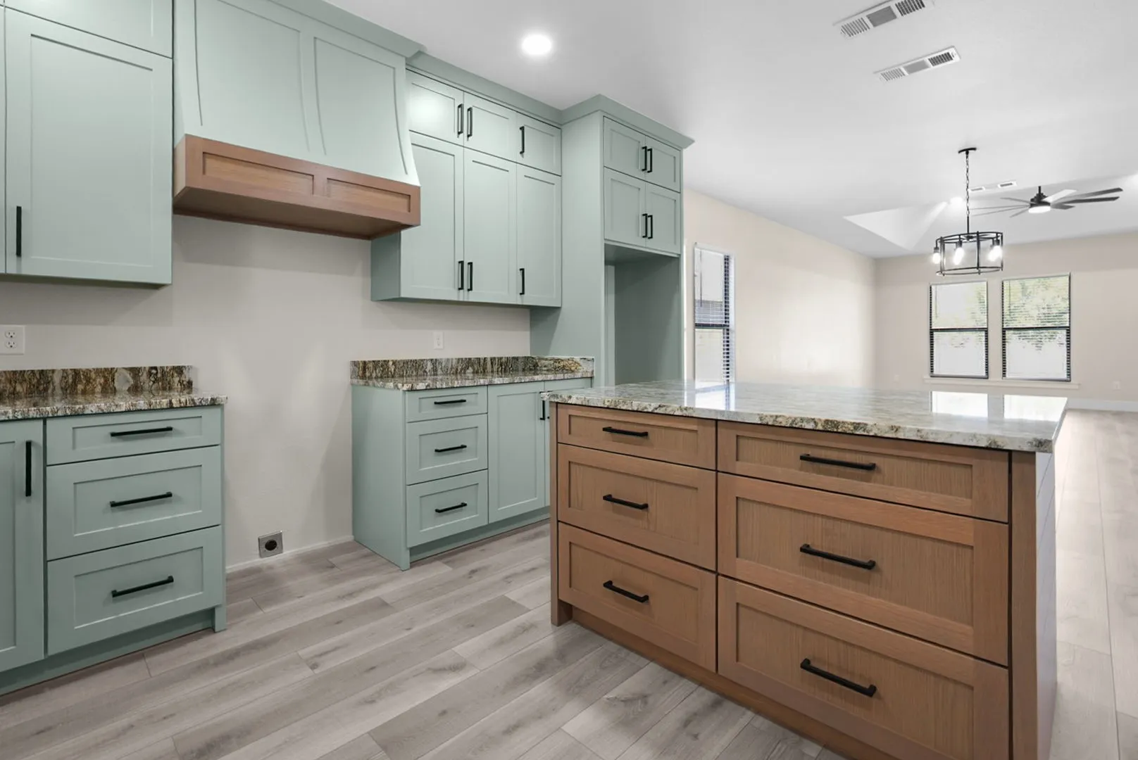 Single Family Residence For Sale in Navarro County , 307 E 13th, Corsicana, Texas 75110, 3 Bedroom, 2 Bathroom, 2 Garage spaces, 1,524 Sqft, built in 2026, mls#21350197, Real Estate Agent in Corsicana, Homes For Sale in Navarro county, Homes For Sale in Corsicana, Realtor in Corsicana Texas, Real Estate Brokerage Independent Realty Texas, Luminita Cordes Realtor