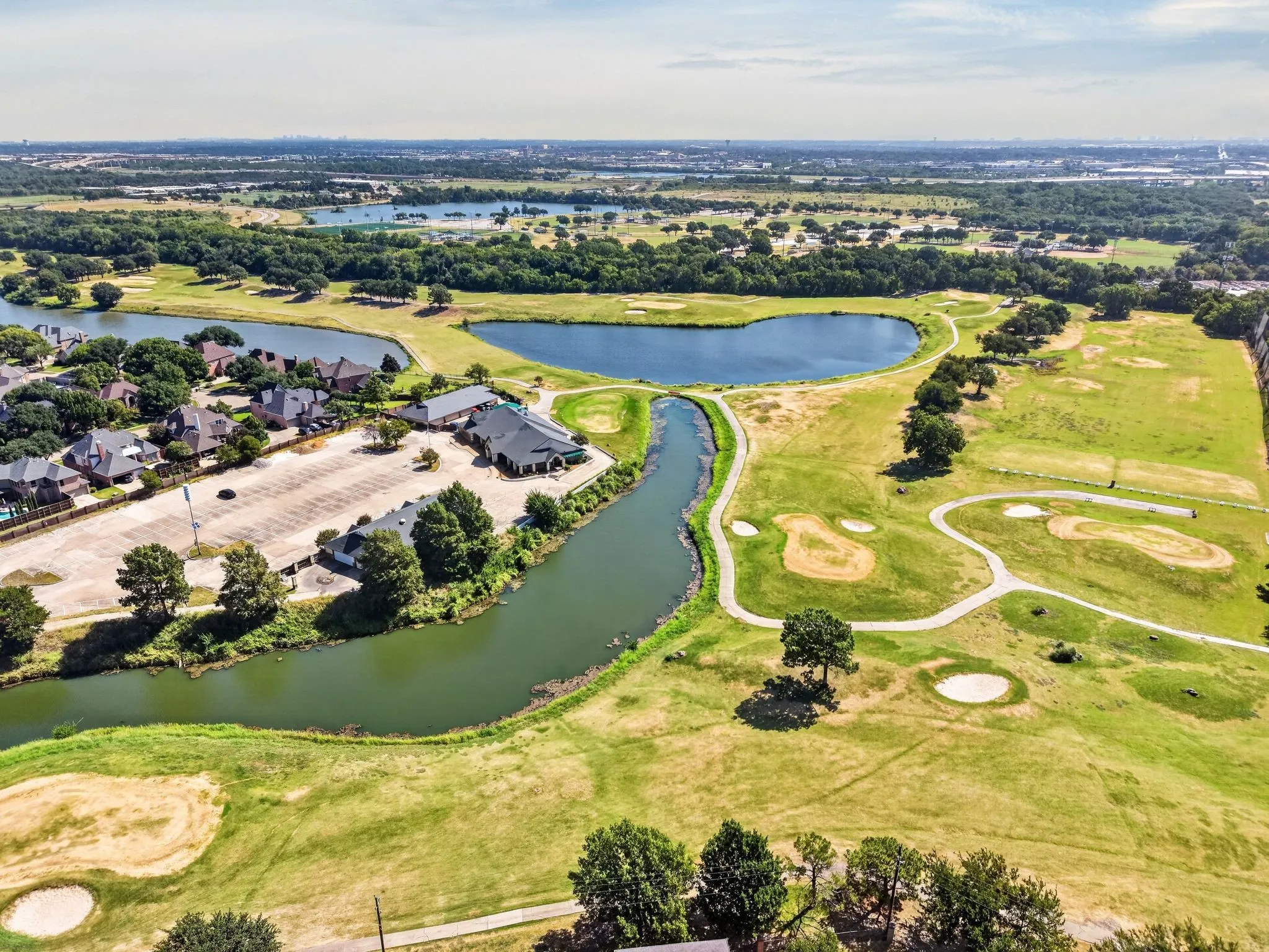 Single Family Residence For Sale in Dallas County , 600 Wellington Road, Coppell, Texas 75019, 3 Bedroom, 3 Bathroom, 2 Garage spaces, 2,668 Sqft, built in 1995, mls#21354557, Real Estate Agent in Coppell, Homes For Sale in Dallas county, Homes For Sale in Coppell, Realtor in Coppell Texas, Real Estate Brokerage Independent Realty Texas, Luminita Cordes Realtor