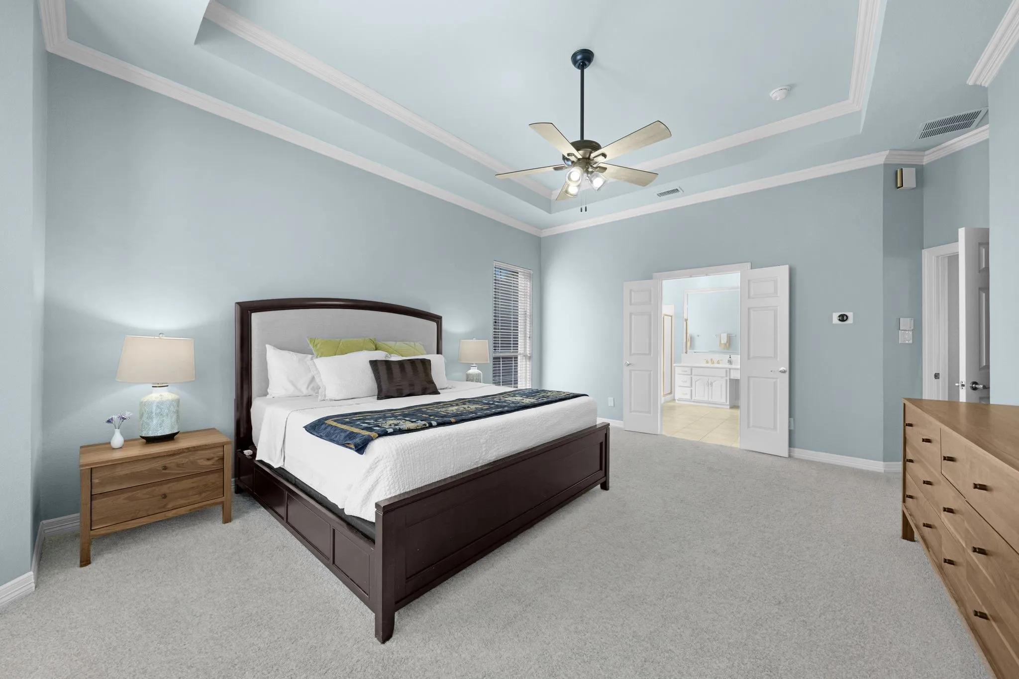 Single Family Residence For Sale in Dallas County , 600 Wellington Road, Coppell, Texas 75019, 3 Bedroom, 3 Bathroom, 2 Garage spaces, 2,668 Sqft, built in 1995, mls#21354557, Real Estate Agent in Coppell, Homes For Sale in Dallas county, Homes For Sale in Coppell, Realtor in Coppell Texas, Real Estate Brokerage Independent Realty Texas, Luminita Cordes Realtor