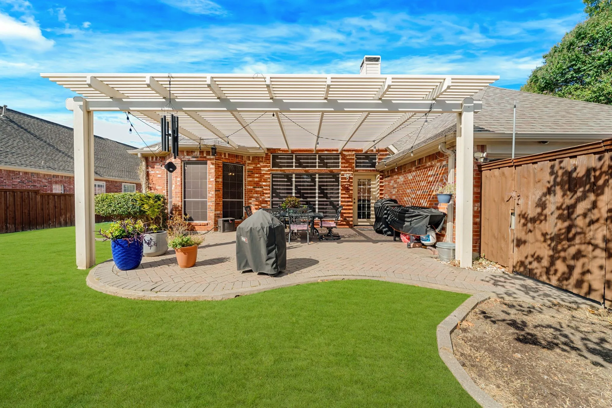 Single Family Residence For Sale in Dallas County , 600 Wellington Road, Coppell, Texas 75019, 3 Bedroom, 3 Bathroom, 2 Garage spaces, 2,668 Sqft, built in 1995, mls#21354557, Real Estate Agent in Coppell, Homes For Sale in Dallas county, Homes For Sale in Coppell, Realtor in Coppell Texas, Real Estate Brokerage Independent Realty Texas, Luminita Cordes Realtor