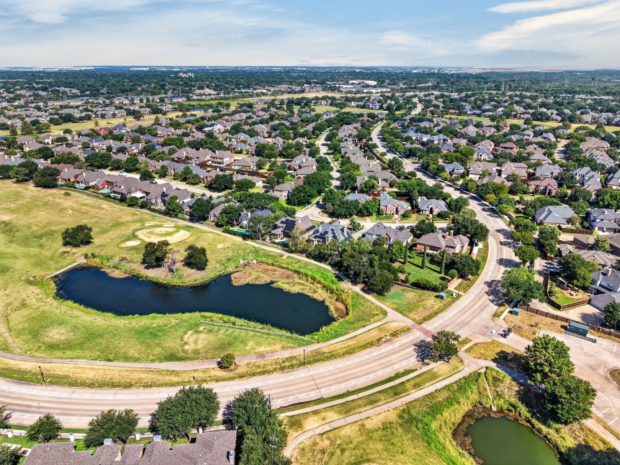 Single Family Residence For Sale in Dallas County , 600 Wellington Road, Coppell, Texas 75019, 3 Bedroom, 3 Bathroom, 2 Garage spaces, 2,668 Sqft, built in 1995, mls#21354557, Real Estate Agent in Coppell, Homes For Sale in Dallas county, Homes For Sale in Coppell, Realtor in Coppell Texas, Real Estate Brokerage Independent Realty Texas, Luminita Cordes Realtor
