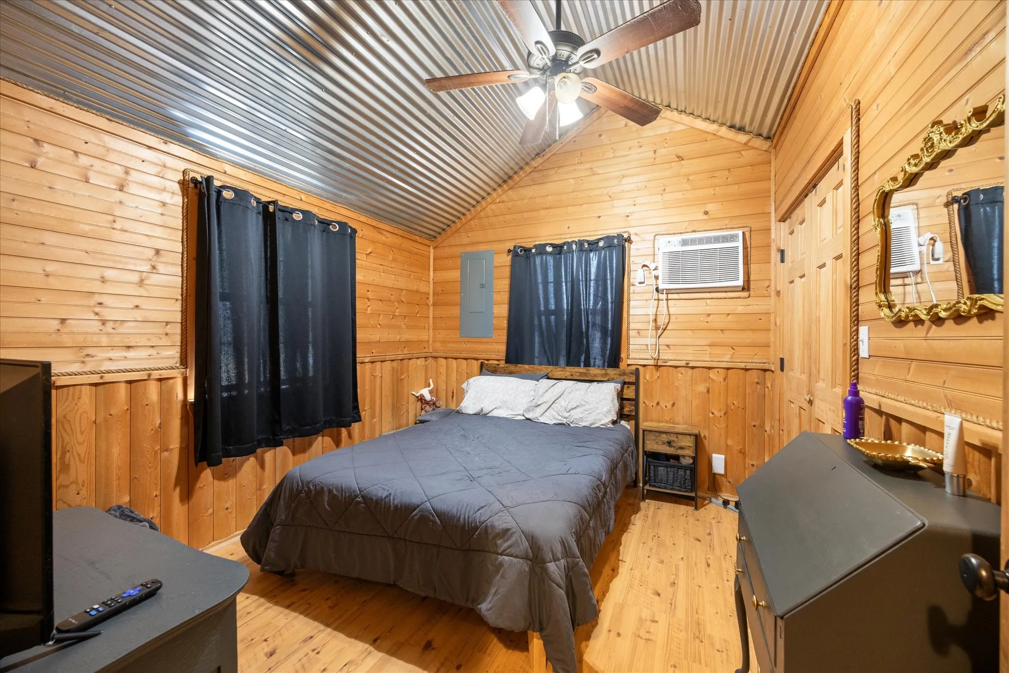 For Sale in Erath County , 12354 W Fm 8, Stephenville, Texas 76401, 8 Bedroom, 7 Bathroom, Garage spaces, 0 Sqft, built in 1930, mls#21354496, Real Estate Agent in Stephenville, Homes For Sale in Erath county, Homes For Sale in Stephenville, Realtor in Stephenville Texas, Real Estate Brokerage Independent Realty Texas, Luminita Cordes Realtor