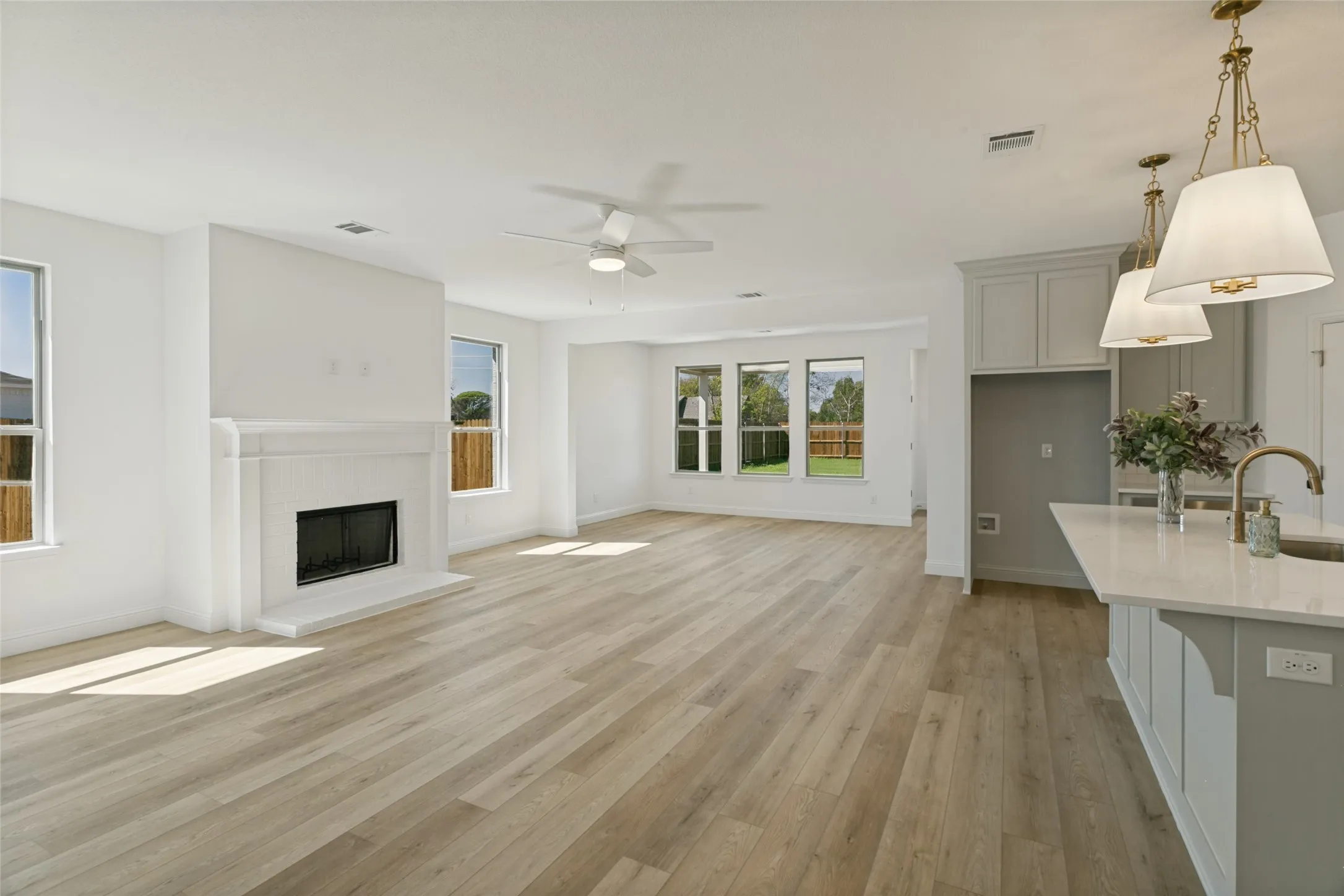 Single Family Residence For Sale in Denton County , 2504 Glasgow Way, Denton, Texas 76207, 4 Bedroom, 2 Bathroom, 2 Garage spaces, 2,119 Sqft, built in 2026, mls#21350254, Real Estate Agent in Denton, Homes For Sale in Denton county, Homes For Sale in Denton, Realtor in Denton Texas, Real Estate Brokerage Independent Realty Texas, Luminita Cordes Realtor