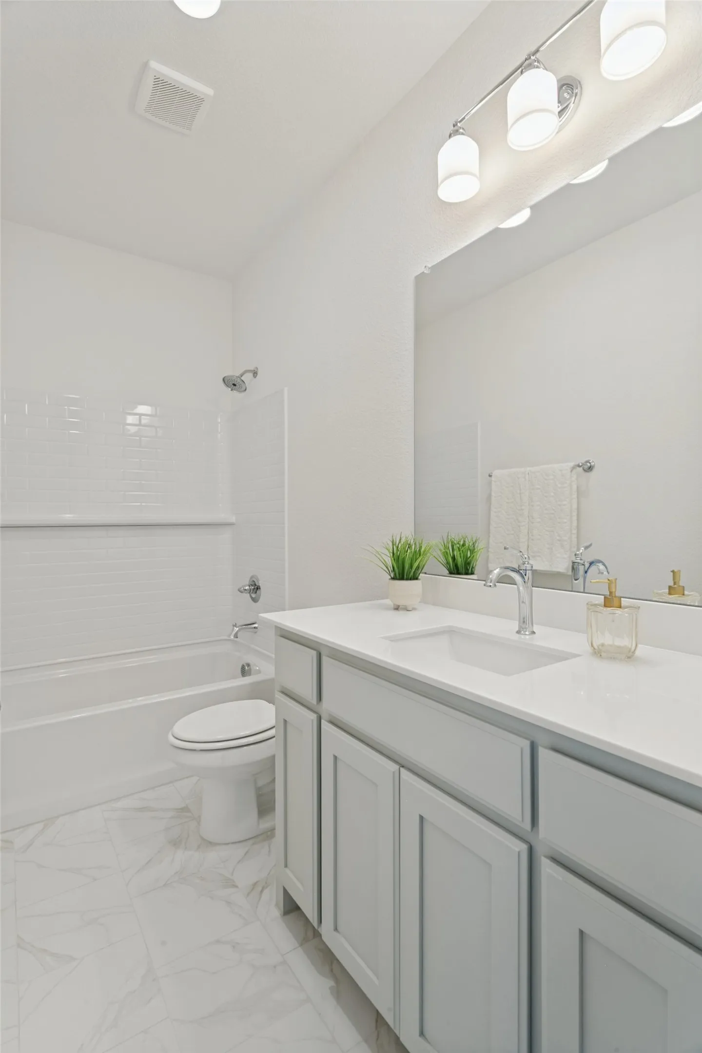 Single Family Residence For Sale in Denton County , 2504 Glasgow Way, Denton, Texas 76207, 4 Bedroom, 2 Bathroom, 2 Garage spaces, 2,119 Sqft, built in 2026, mls#21350254, Real Estate Agent in Denton, Homes For Sale in Denton county, Homes For Sale in Denton, Realtor in Denton Texas, Real Estate Brokerage Independent Realty Texas, Luminita Cordes Realtor