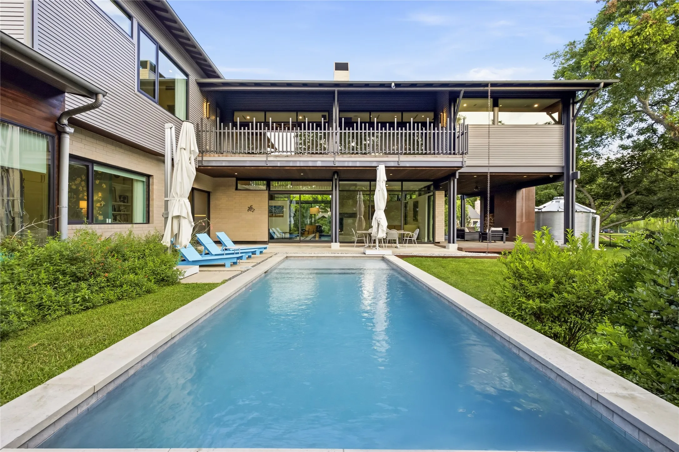 Single Family Residence For Sale in Dallas County , 8457 San Benito Way, Dallas, Texas 75218, 4 Bedroom, 4 Bathroom, 2 Garage spaces, 5,320 Sqft, built in 2018, mls#21354583, Real Estate Agent in Dallas, Homes For Sale in Dallas county, Homes For Sale in Dallas, Realtor in Dallas Texas, Real Estate Brokerage Independent Realty Texas, Luminita Cordes Realtor