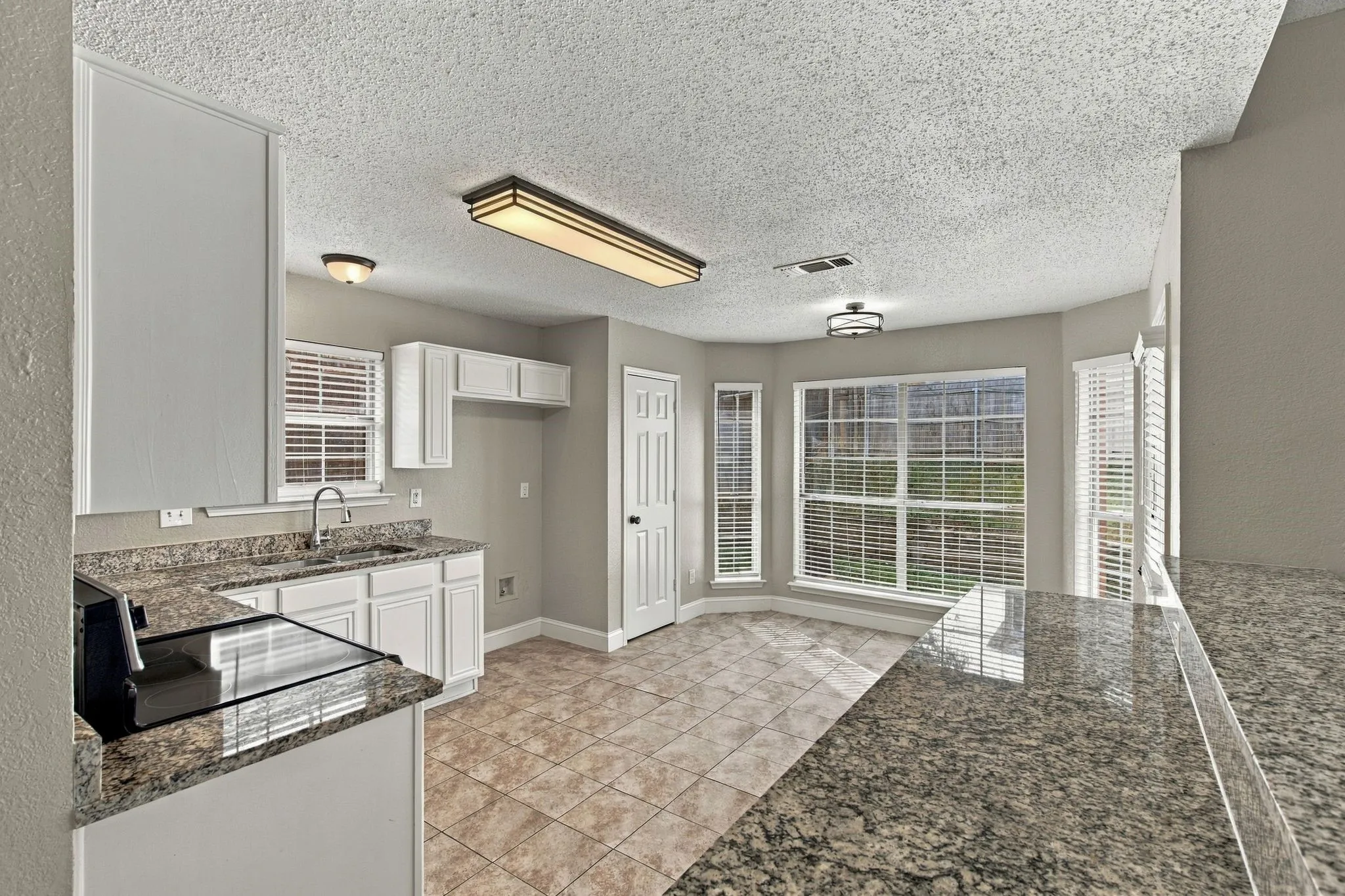 Single Family Residence For Rent in Dallas County , 1107 Chancellorsville Parkway, Grand Prairie, Texas 75052, 4 Bedroom, 2 Bathroom, 2 Garage spaces, 1,740 Sqft, built in 1998, mls#21350094, Real Estate Agent in Grand Prairie, Homes For Rent in Dallas county, Homes For Rent in Grand Prairie, Realtor in Grand Prairie Texas, Real Estate Brokerage Independent Realty Texas, Luminita Cordes Realtor