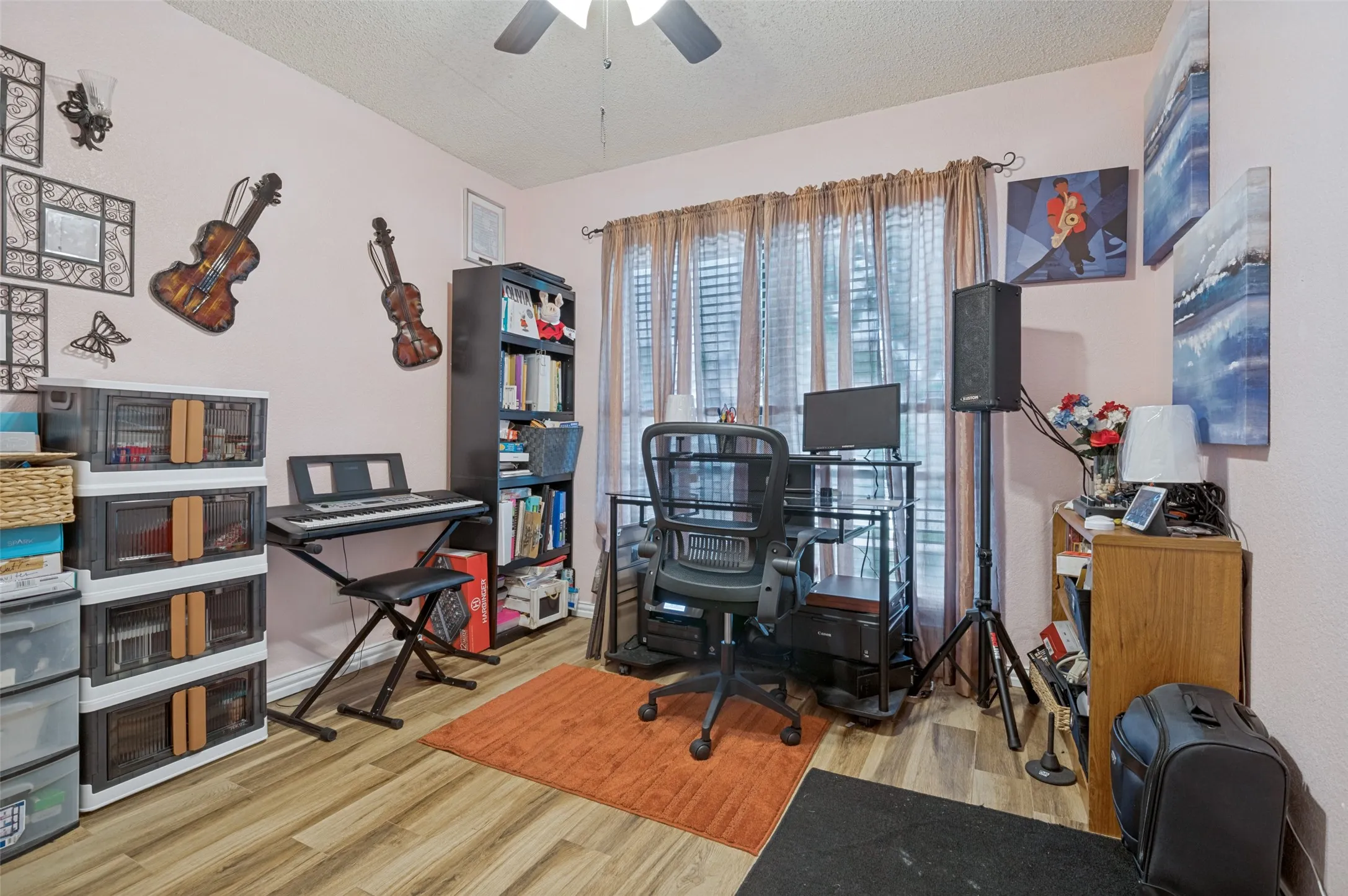 Single Family Residence For Sale in Tarrant County , 2910 Spinner Lane, Grand Prairie, Texas 75052, 3 Bedroom, 2 Bathroom, Garage spaces, 1,907 Sqft, built in 1987, mls#21350529, Real Estate Agent in Grand Prairie, Homes For Sale in Tarrant county, Homes For Sale in Grand Prairie, Realtor in Grand Prairie Texas, Real Estate Brokerage Independent Realty Texas, Luminita Cordes Realtor