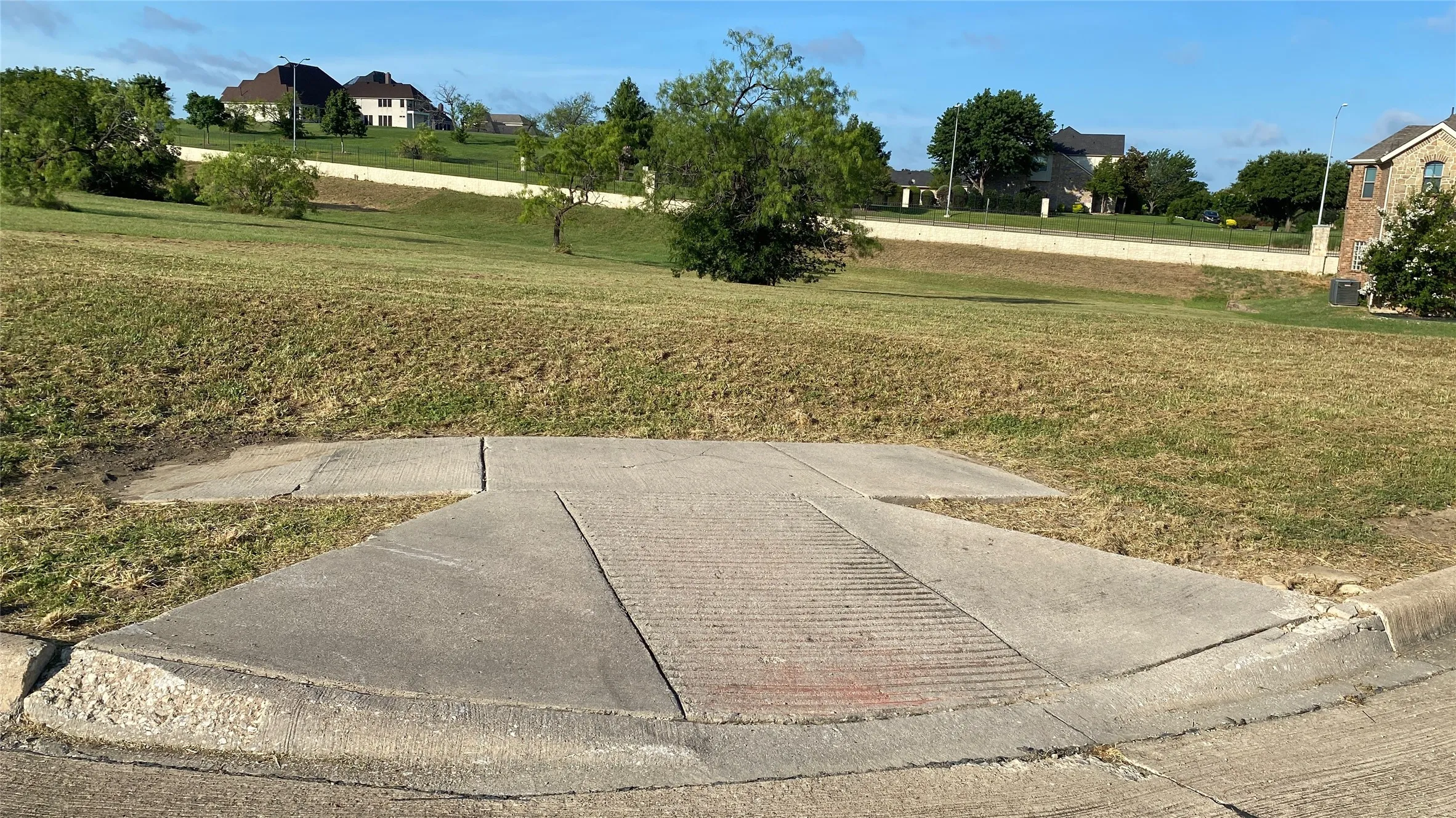 Unimproved Land For Sale in Dallas County , 435 Breezeway Court, Cedar Hill, Texas 75104, 0, 0, Garage spaces, 0 Sqft, built in 0, Price $165,000, mls#21354065, Real Estate Agent in Cedar Hill, Homes For Sale in Dallas county, Homes For Sale in Cedar Hill, Realtor in Cedar Hill Texas, Real Estate Brokerage Independent Realty Texas, Luminita Cordes Realtor