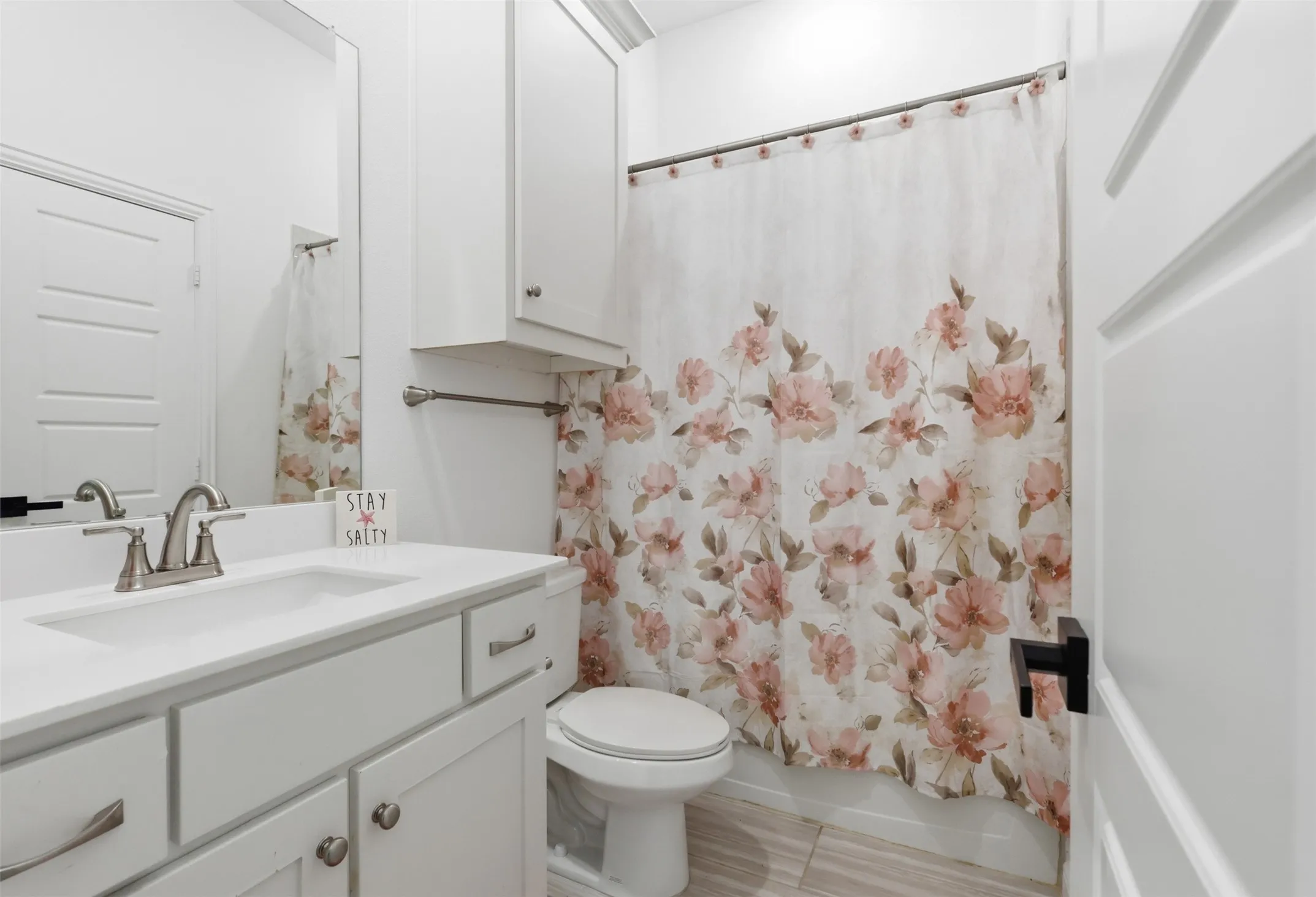 Single Family Residence For Sale in Rockwall County , 156 Settlement Lane, Mclendon Chisholm, Texas 75032, 5 Bedroom, 5 Bathroom, 3 Garage spaces, 3,970 Sqft, built in 2023, mls#21354431, Real Estate Agent in Mclendon Chisholm, Homes For Sale in Rockwall county, Homes For Sale in Mclendon Chisholm, Realtor in Mclendon Chisholm Texas, Real Estate Brokerage Independent Realty Texas, Luminita Cordes Realtor