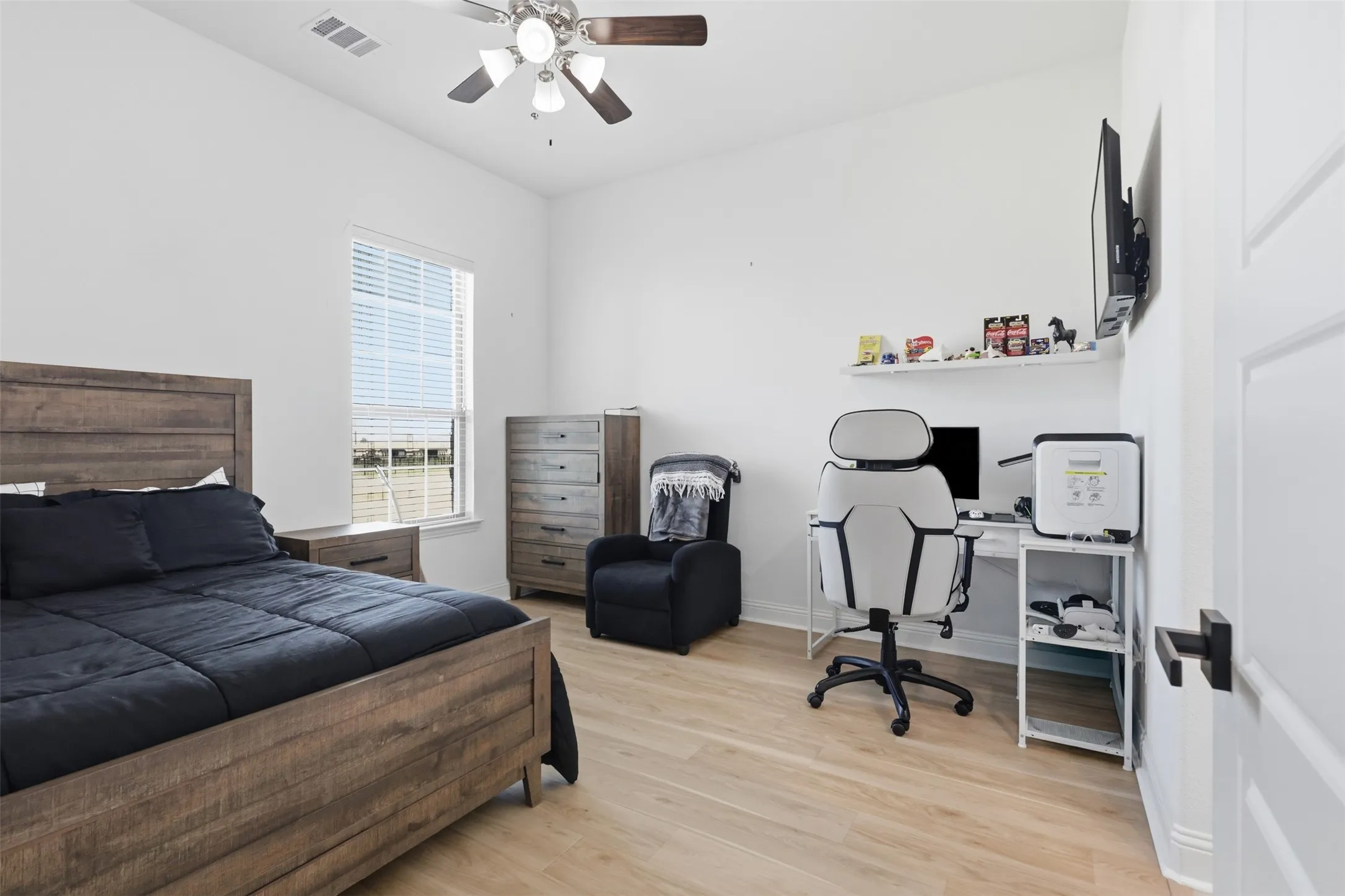 Single Family Residence For Sale in Rockwall County , 156 Settlement Lane, Mclendon Chisholm, Texas 75032, 5 Bedroom, 5 Bathroom, 3 Garage spaces, 3,970 Sqft, built in 2023, mls#21354431, Real Estate Agent in Mclendon Chisholm, Homes For Sale in Rockwall county, Homes For Sale in Mclendon Chisholm, Realtor in Mclendon Chisholm Texas, Real Estate Brokerage Independent Realty Texas, Luminita Cordes Realtor
