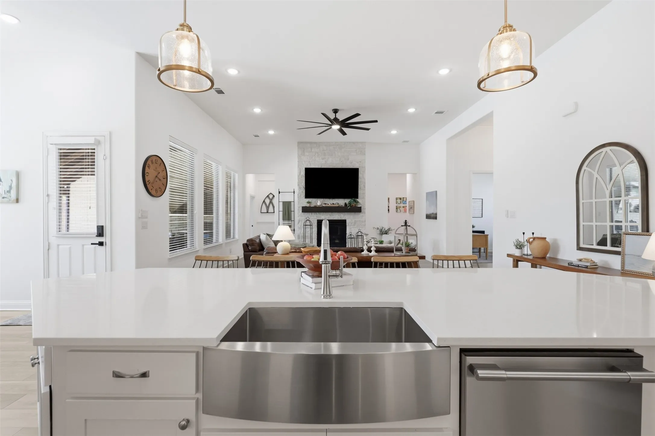 Single Family Residence For Sale in Rockwall County , 156 Settlement Lane, Mclendon Chisholm, Texas 75032, 5 Bedroom, 5 Bathroom, 3 Garage spaces, 3,970 Sqft, built in 2023, mls#21354431, Real Estate Agent in Mclendon Chisholm, Homes For Sale in Rockwall county, Homes For Sale in Mclendon Chisholm, Realtor in Mclendon Chisholm Texas, Real Estate Brokerage Independent Realty Texas, Luminita Cordes Realtor