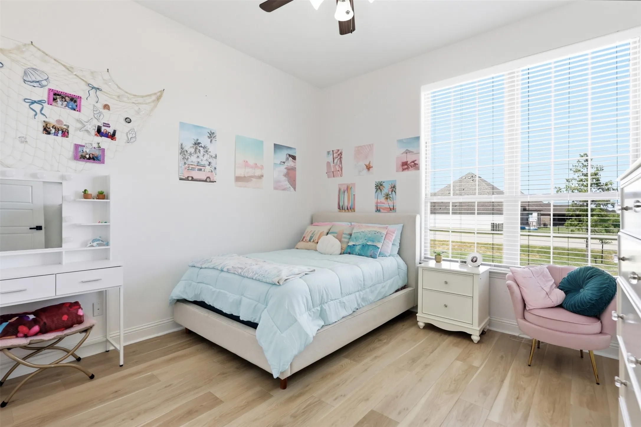 Single Family Residence For Sale in Rockwall County , 156 Settlement Lane, Mclendon Chisholm, Texas 75032, 5 Bedroom, 5 Bathroom, 3 Garage spaces, 3,970 Sqft, built in 2023, mls#21354431, Real Estate Agent in Mclendon Chisholm, Homes For Sale in Rockwall county, Homes For Sale in Mclendon Chisholm, Realtor in Mclendon Chisholm Texas, Real Estate Brokerage Independent Realty Texas, Luminita Cordes Realtor