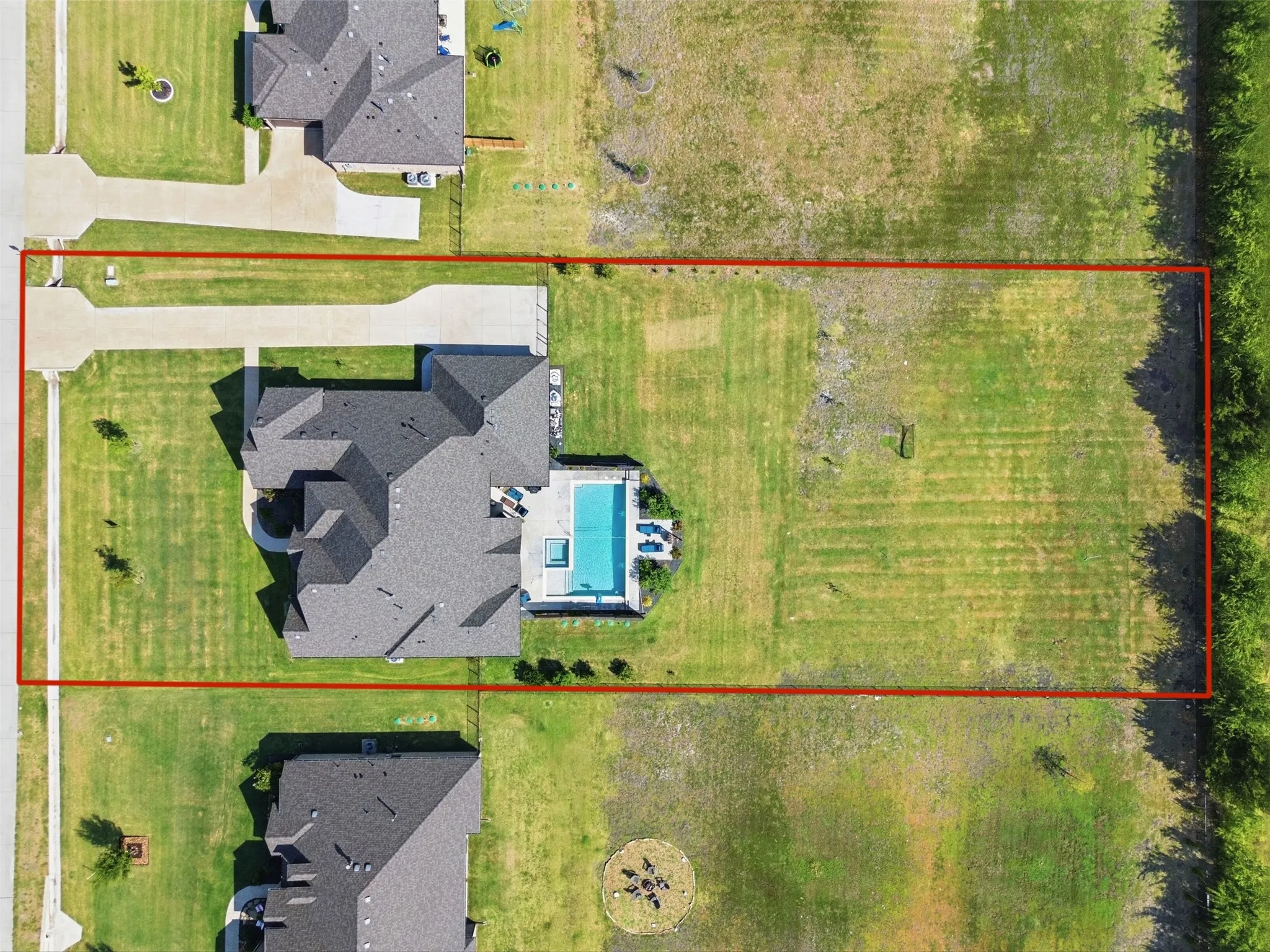 Single Family Residence For Sale in Rockwall County , 156 Settlement Lane, Mclendon Chisholm, Texas 75032, 5 Bedroom, 5 Bathroom, 3 Garage spaces, 3,970 Sqft, built in 2023, mls#21354431, Real Estate Agent in Mclendon Chisholm, Homes For Sale in Rockwall county, Homes For Sale in Mclendon Chisholm, Realtor in Mclendon Chisholm Texas, Real Estate Brokerage Independent Realty Texas, Luminita Cordes Realtor