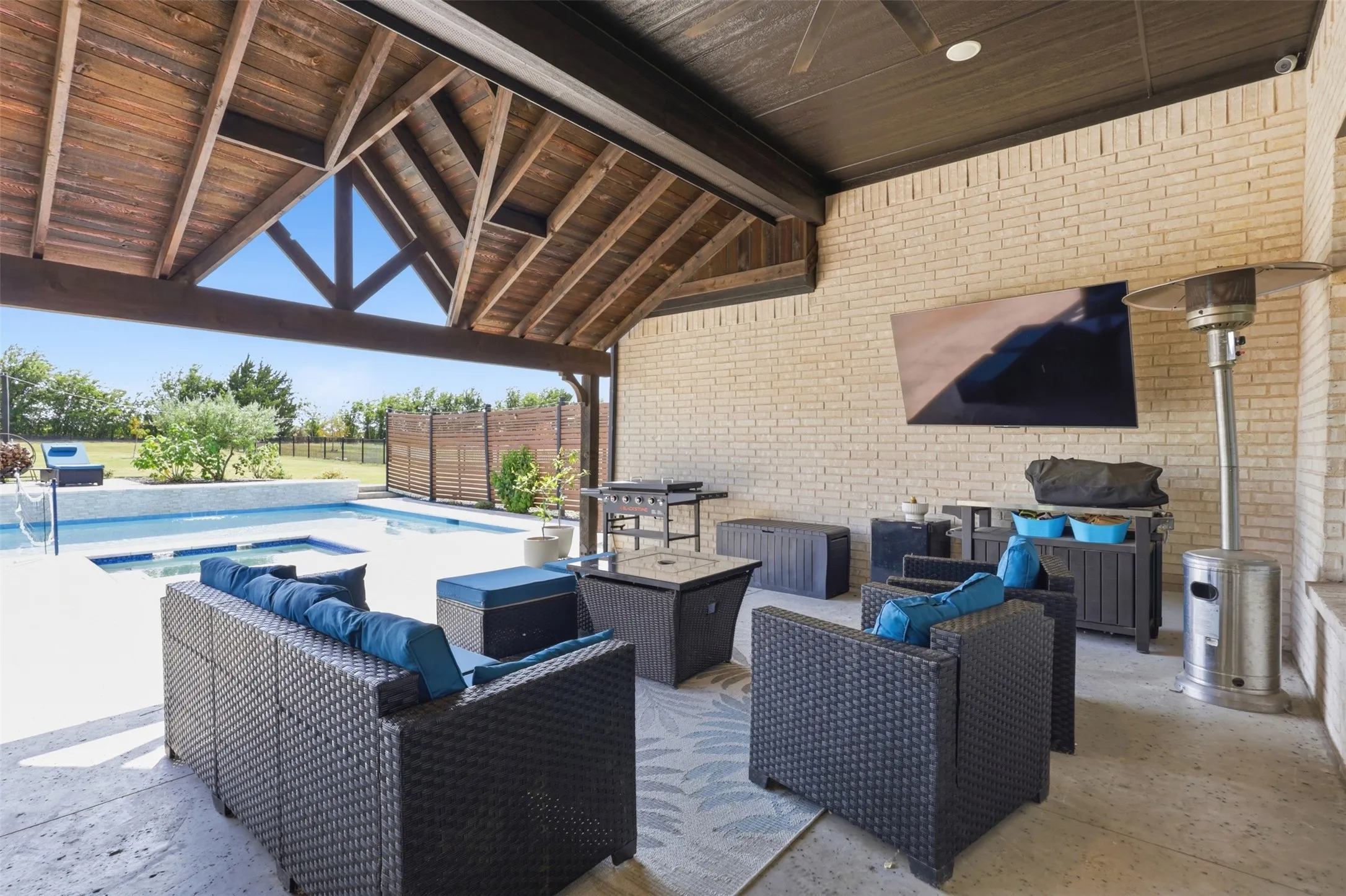Single Family Residence For Sale in Rockwall County , 156 Settlement Lane, Mclendon Chisholm, Texas 75032, 5 Bedroom, 5 Bathroom, 3 Garage spaces, 3,970 Sqft, built in 2023, mls#21354431, Real Estate Agent in Mclendon Chisholm, Homes For Sale in Rockwall county, Homes For Sale in Mclendon Chisholm, Realtor in Mclendon Chisholm Texas, Real Estate Brokerage Independent Realty Texas, Luminita Cordes Realtor
