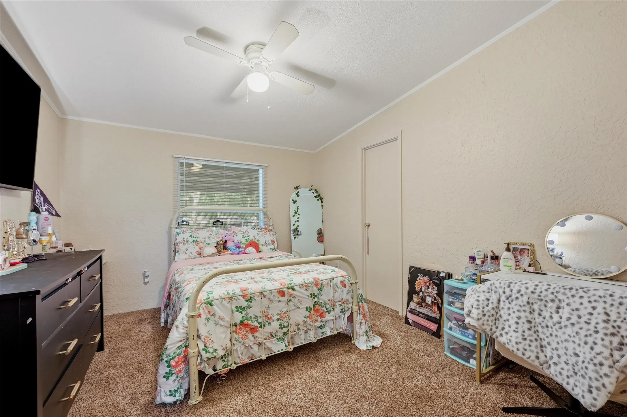 Single Family Residence For Sale in Grayson County , 305 Ridgecrest Road, Pottsboro, Texas 75076, 3 Bedroom, 2 Bathroom, Garage spaces, 1,680 Sqft, built in 1996, mls#21354599, Real Estate Agent in Pottsboro, Homes For Sale in Grayson county, Homes For Sale in Pottsboro, Realtor in Pottsboro Texas, Real Estate Brokerage Independent Realty Texas, Luminita Cordes Realtor