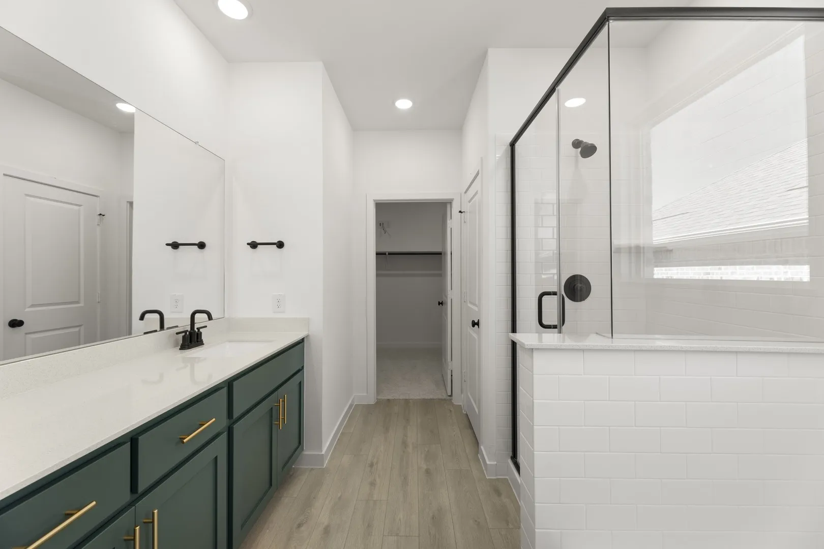 17. 2203 Washington - Bath (2)