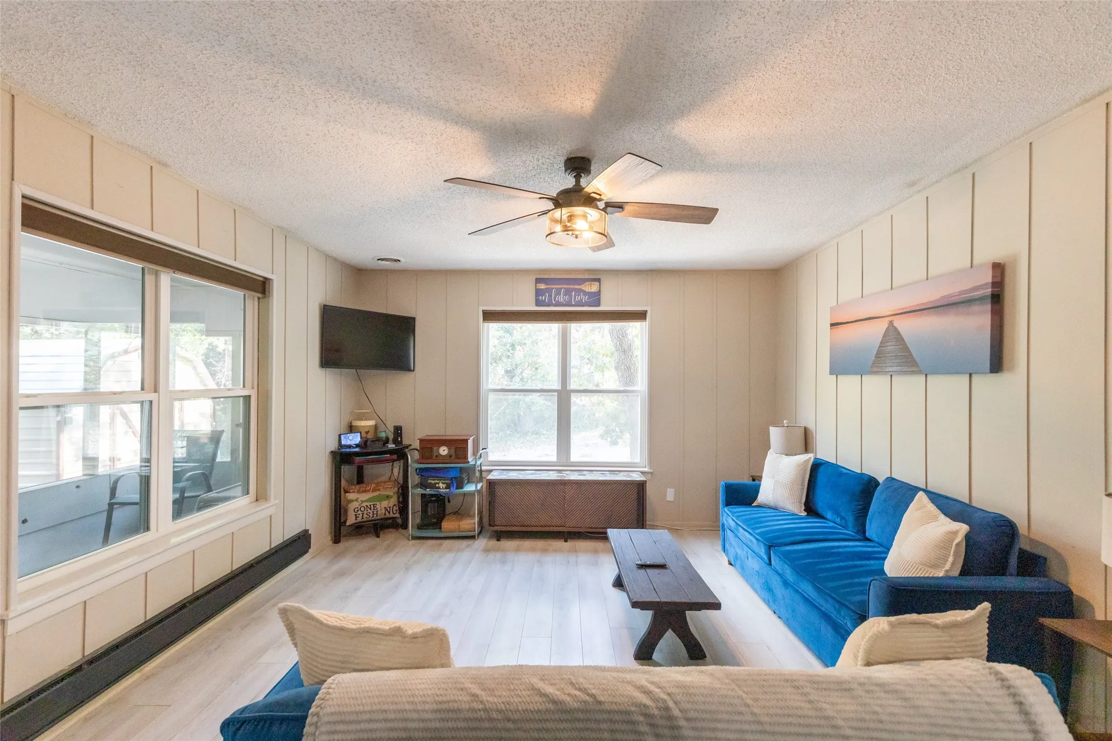 Single Family Residence For Sale in Eastland County , 481 North Shore Drive, Cisco, Texas 76437, 2 Bedroom, 1 Bathroom, Garage spaces, 720 Sqft, built in 1950, Price $375,000, mls#21354561, Real Estate Agent in Cisco, Homes For Sale in Eastland county, Homes For Sale in Cisco, Realtor in Cisco Texas, Real Estate Brokerage Independent Realty Texas, Luminita Cordes Realtor