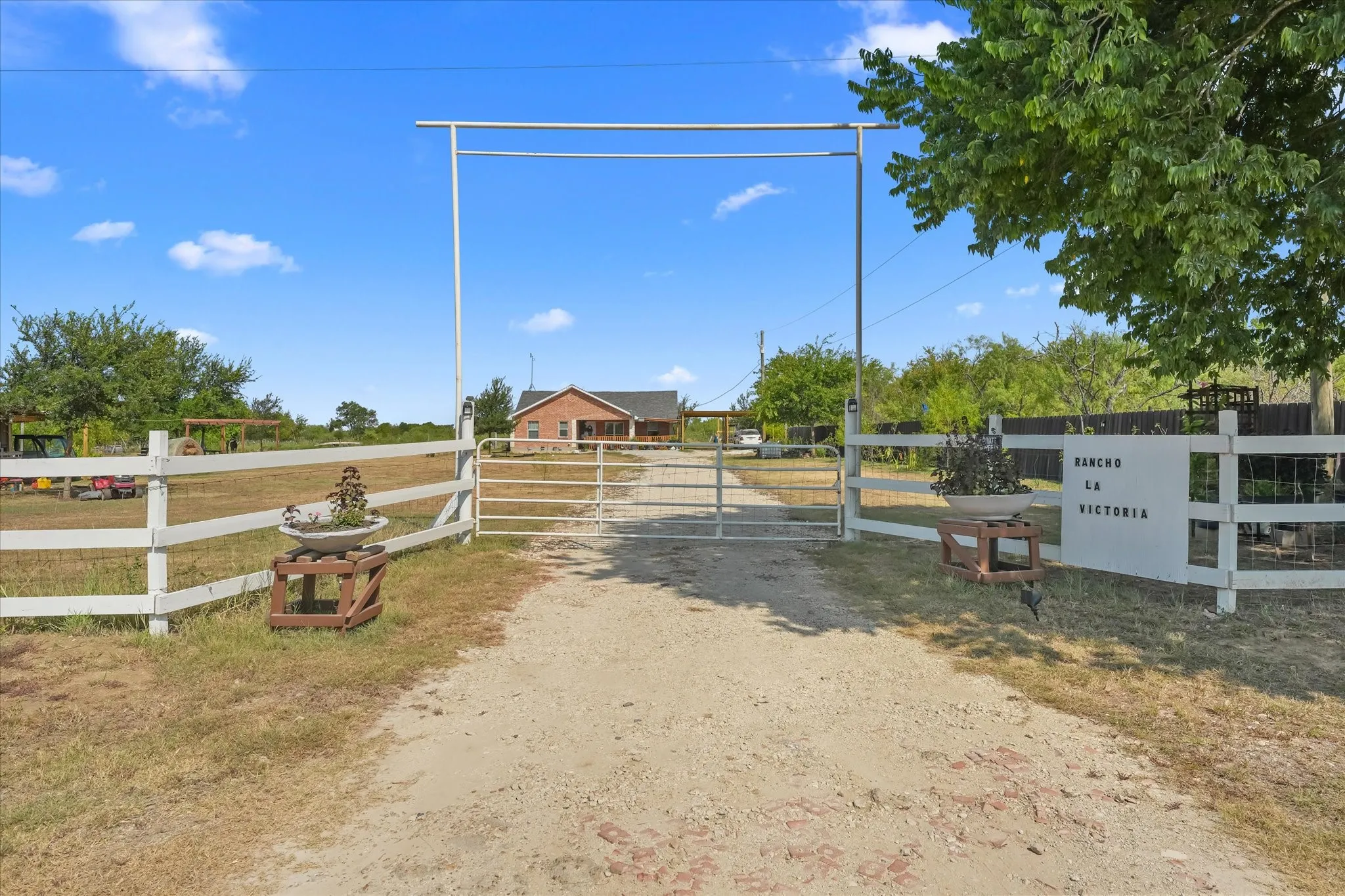 Single Family Residence For Sale in Freestone County , 217 County Road 1001, Wortham, Texas 76693, 4 Bedroom, 2 Bathroom, Garage spaces, 1,431 Sqft, built in 2021, mls#21353618, Real Estate Agent in Wortham, Homes For Sale in Freestone county, Homes For Sale in Wortham, Realtor in Wortham Texas, Real Estate Brokerage Independent Realty Texas, Luminita Cordes Realtor