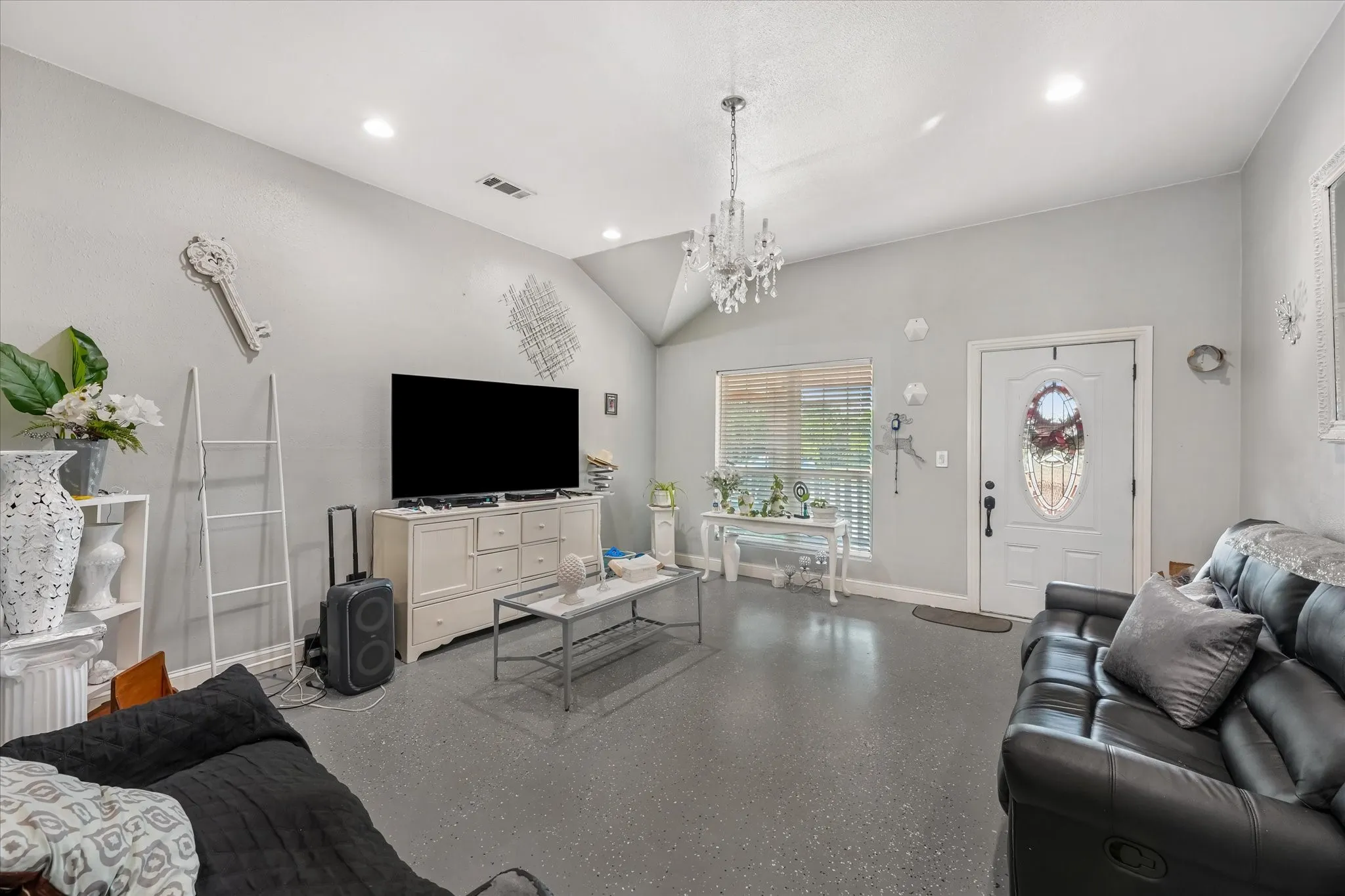 Single Family Residence For Sale in Freestone County , 217 County Road 1001, Wortham, Texas 76693, 4 Bedroom, 2 Bathroom, Garage spaces, 1,431 Sqft, built in 2021, mls#21353618, Real Estate Agent in Wortham, Homes For Sale in Freestone county, Homes For Sale in Wortham, Realtor in Wortham Texas, Real Estate Brokerage Independent Realty Texas, Luminita Cordes Realtor